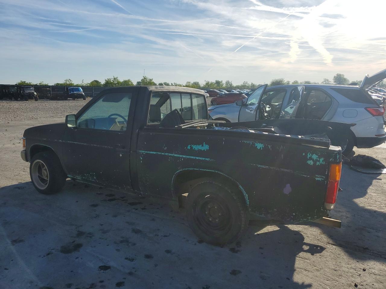 1989 Nissan D21 Short Bed Black vin: 1N6ND11S5KC368186