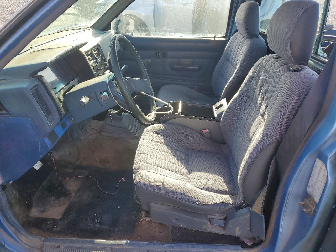 1989 Nissan D21 Short Bed Black vin: 1N6ND11S5KC368186