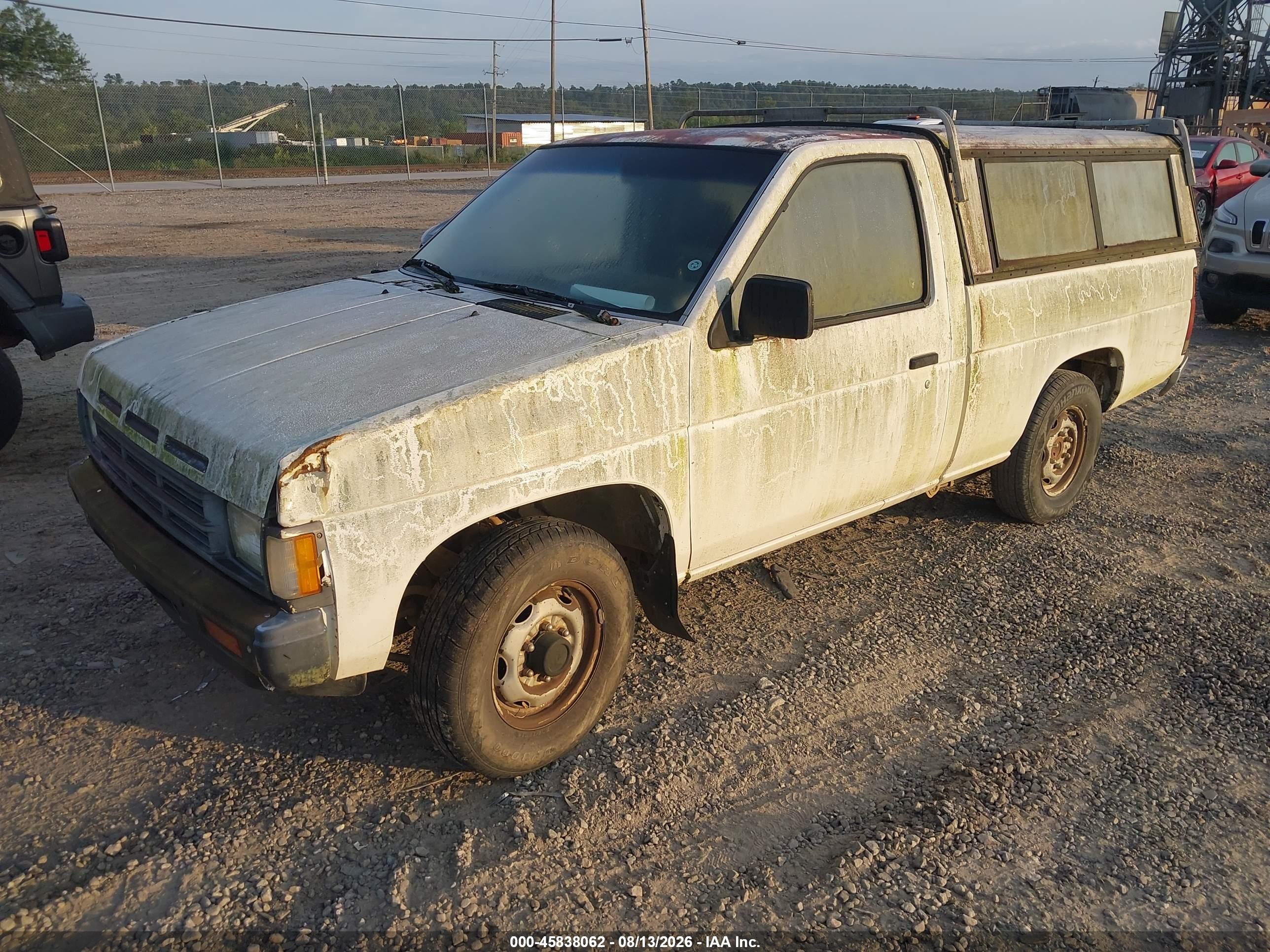 1989 Nissan D21 Short Bed White vin: 1N6ND11S6KC416309