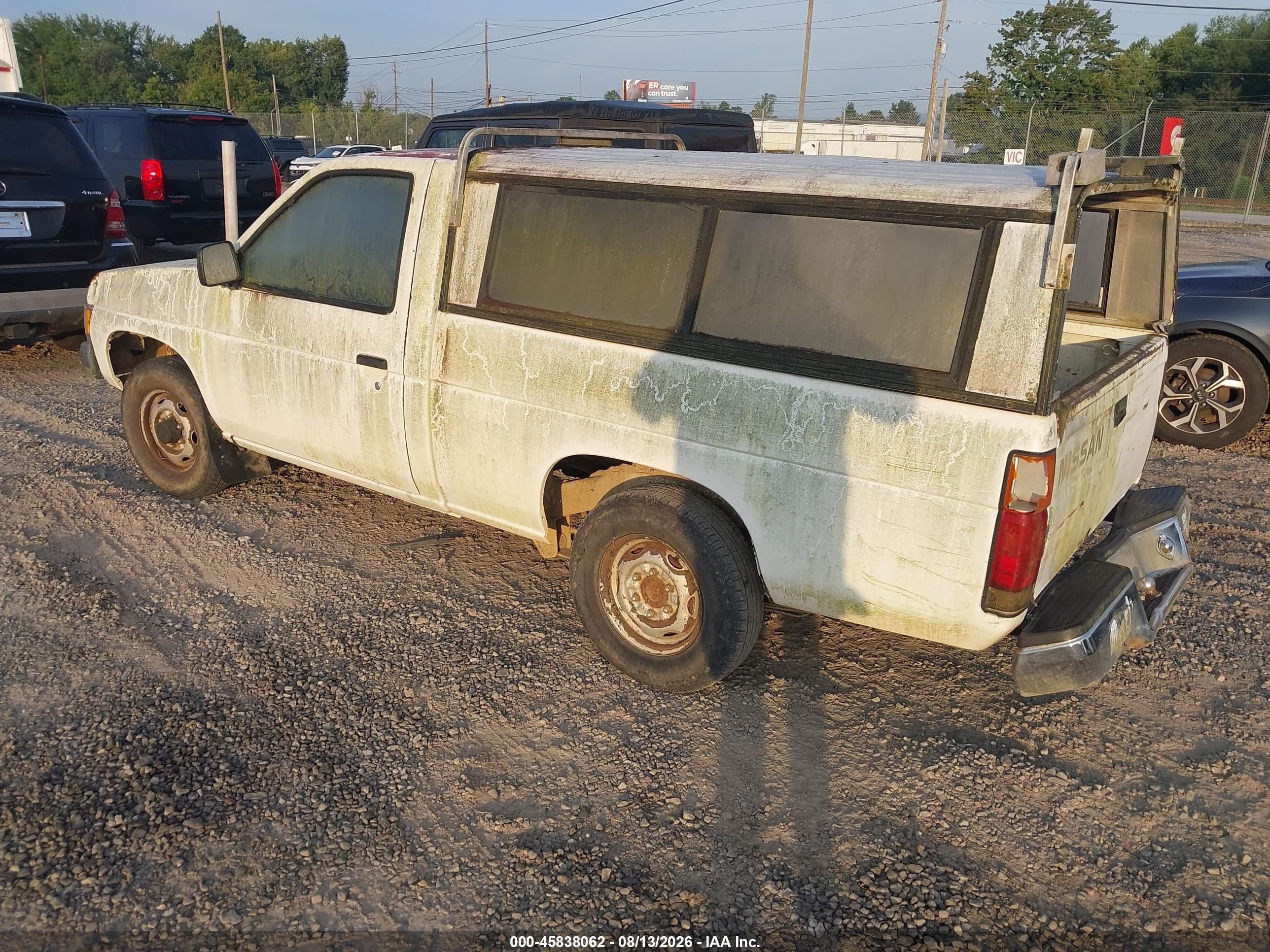 1989 Nissan D21 Short Bed White vin: 1N6ND11S6KC416309
