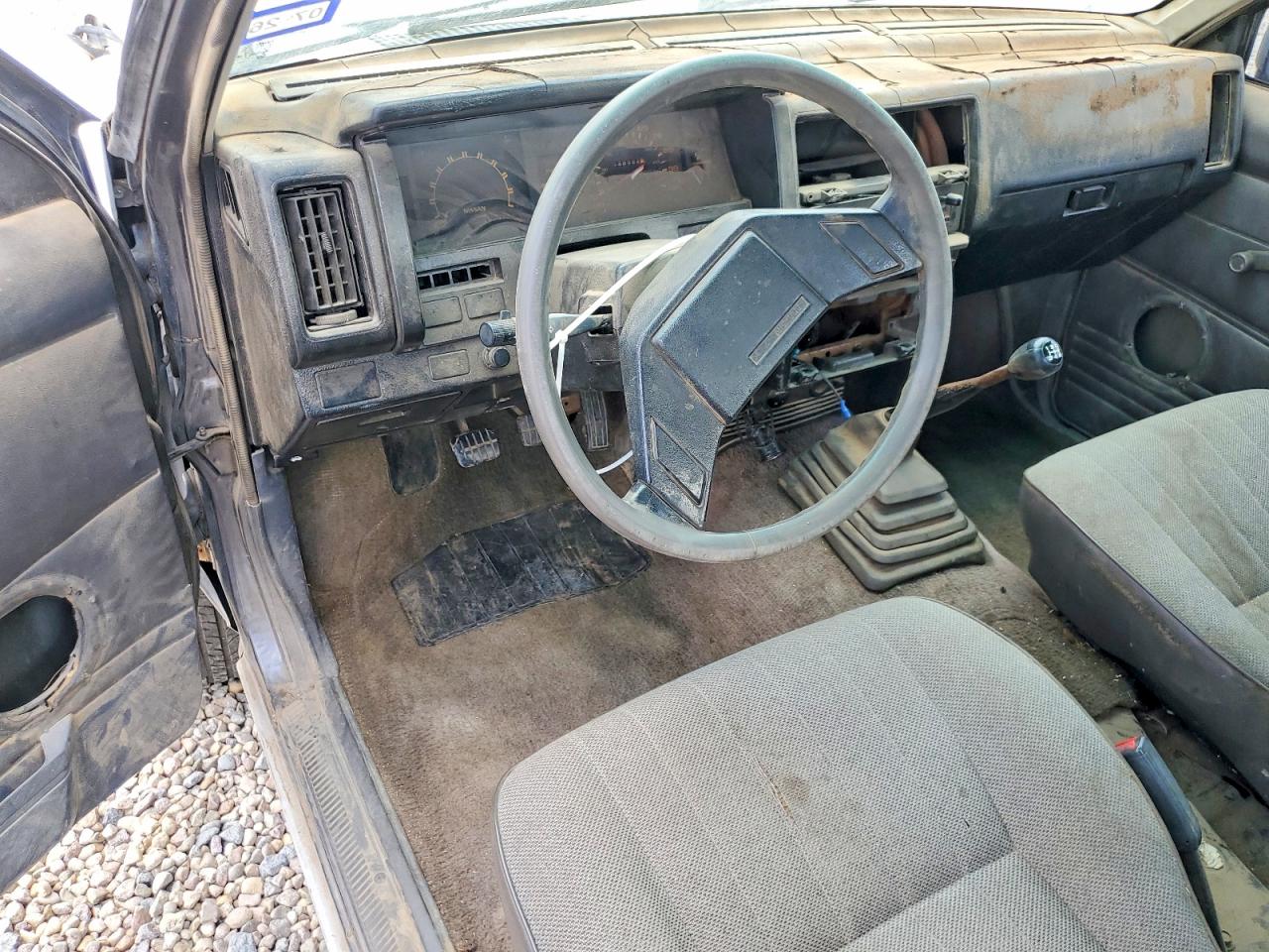 1988 Nissan D21 Short Bed White vin: 1N6ND11S8JC328103