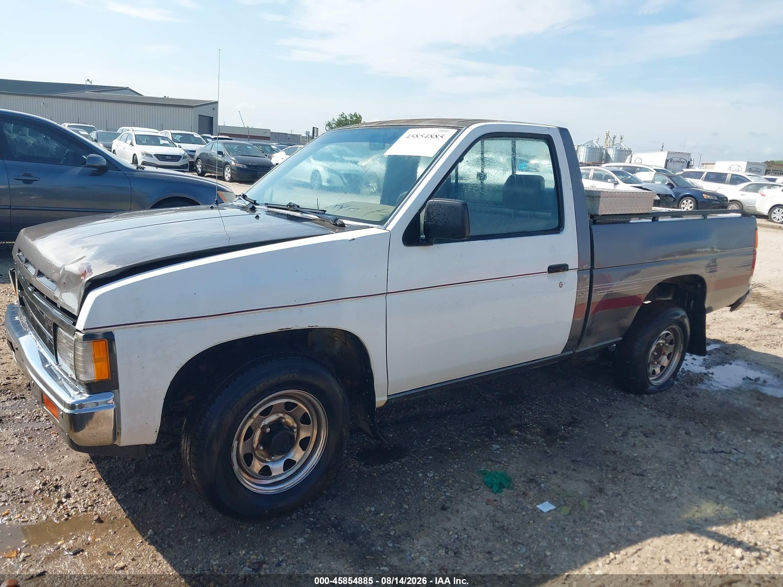 1989 Nissan D21 Short Bed Gray vin: 1N6ND11S8KC360213