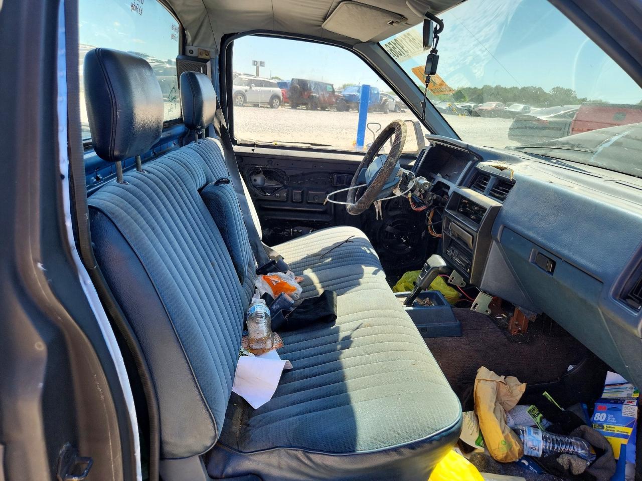 1989 Nissan D21 Short Bed Black vin: 1N6ND11S8KC419759
