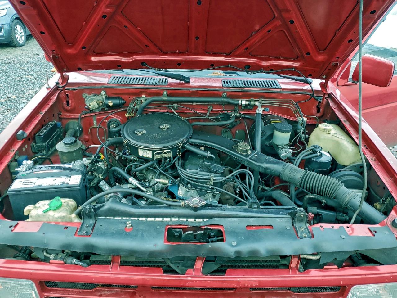1988 Nissan D21 Short Bed Red vin: 1N6ND11Y7JC333409
