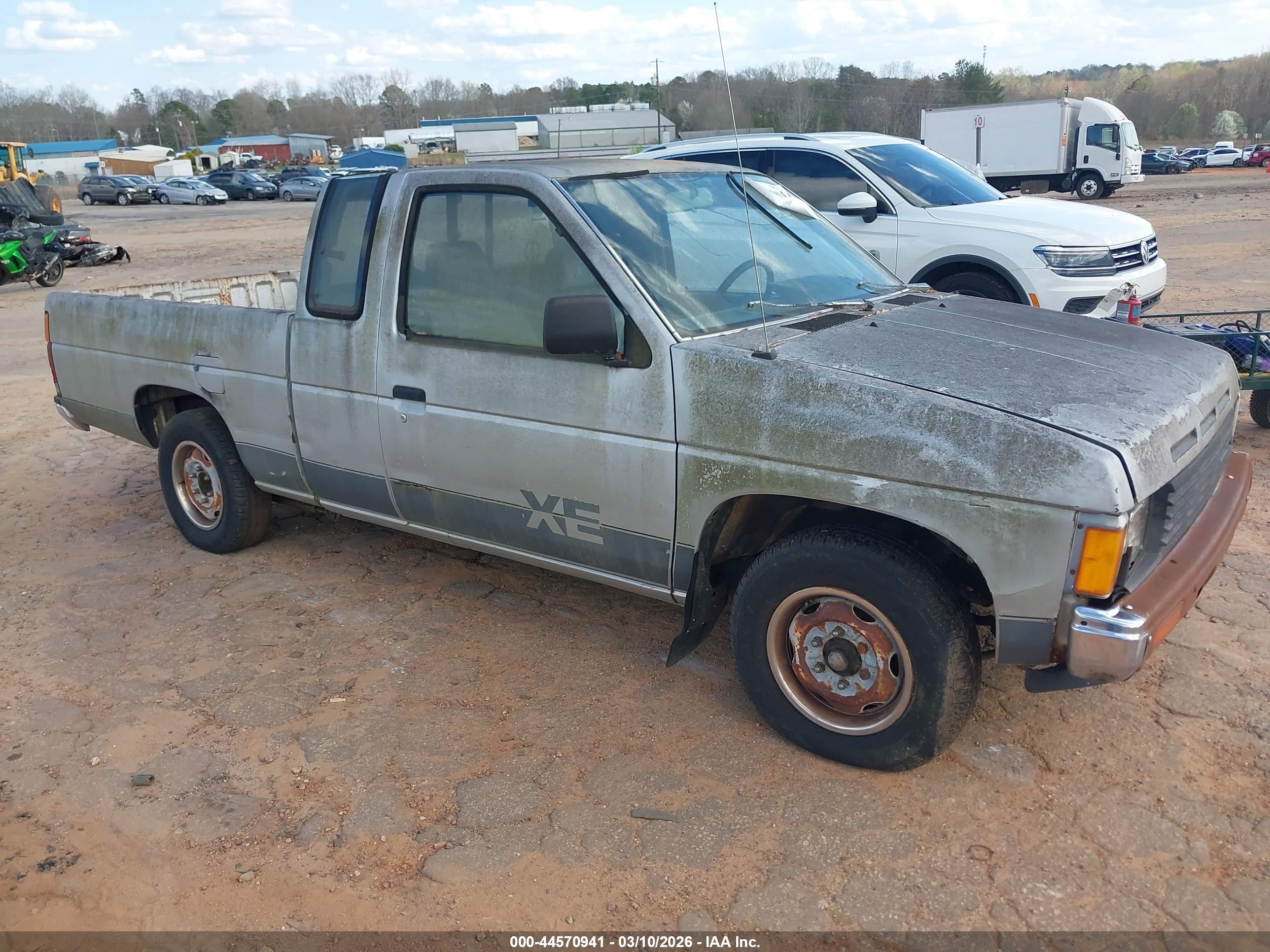 1987 Nissan D21 King Cab Silver vin: 1N6ND16S2HC374352