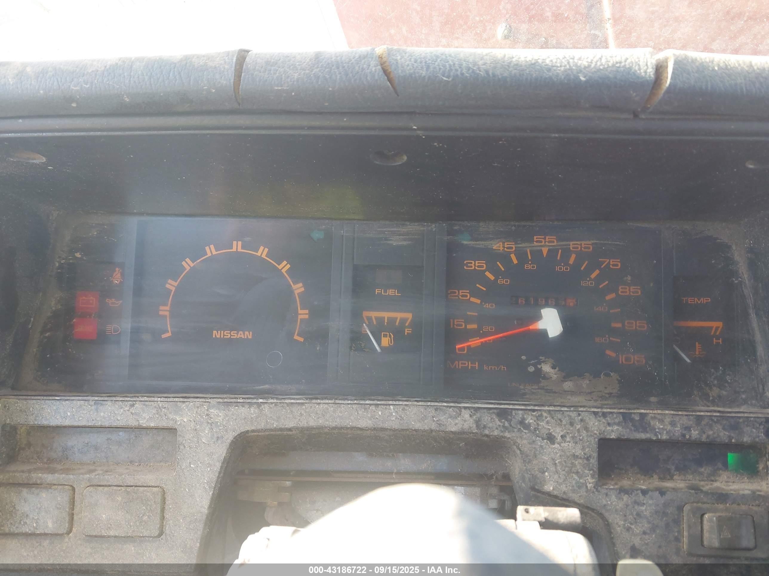 1988 Nissan D21 King Cab Silver vin: 1N6ND16Y9JC396536