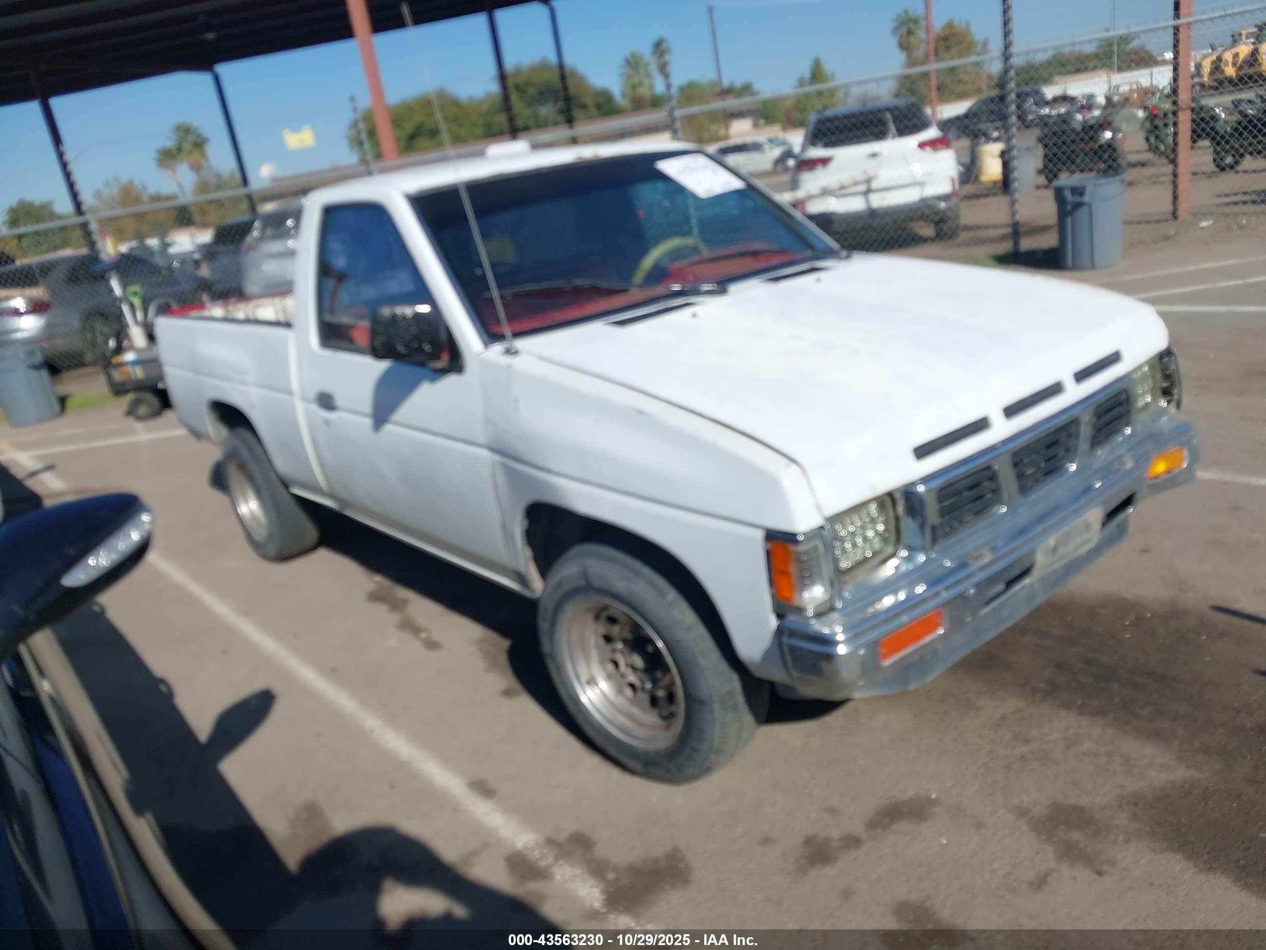 1990 Nissan D21 Short Bed White vin: 1N6SD11S0LC375440