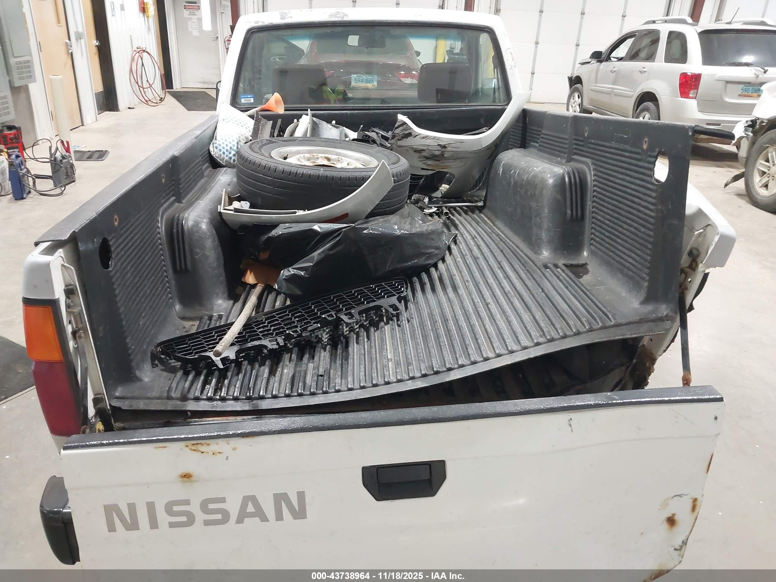 1991 Nissan Truck Short Wheelbase White vin: 1N6SD11S0MC376198