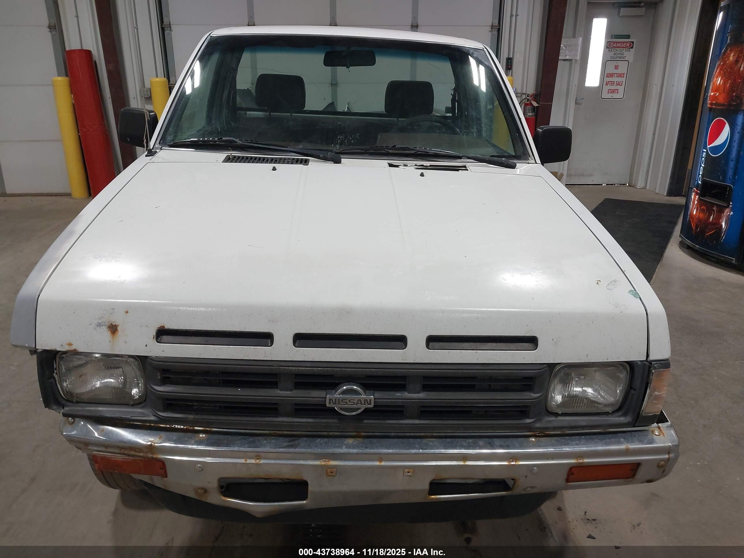 1991 Nissan Truck Short Wheelbase White vin: 1N6SD11S0MC376198