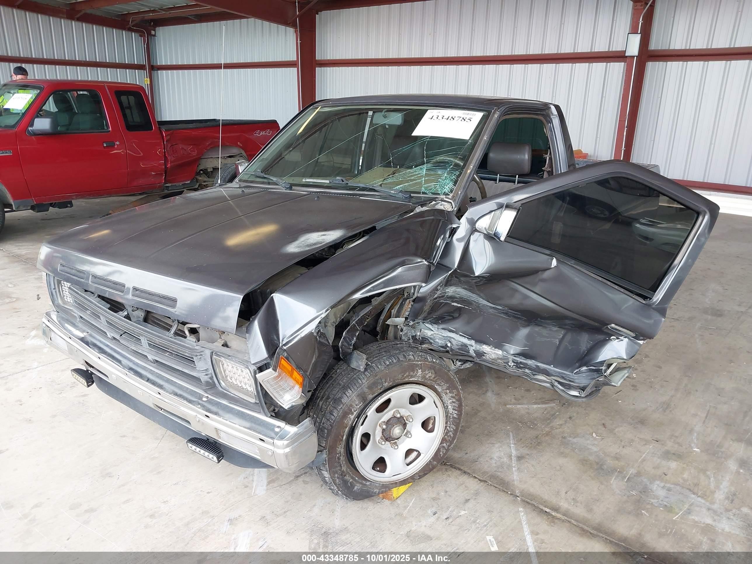 1991 Nissan Truck Short Wheelbase Gray vin: 1N6SD11S0MC381014