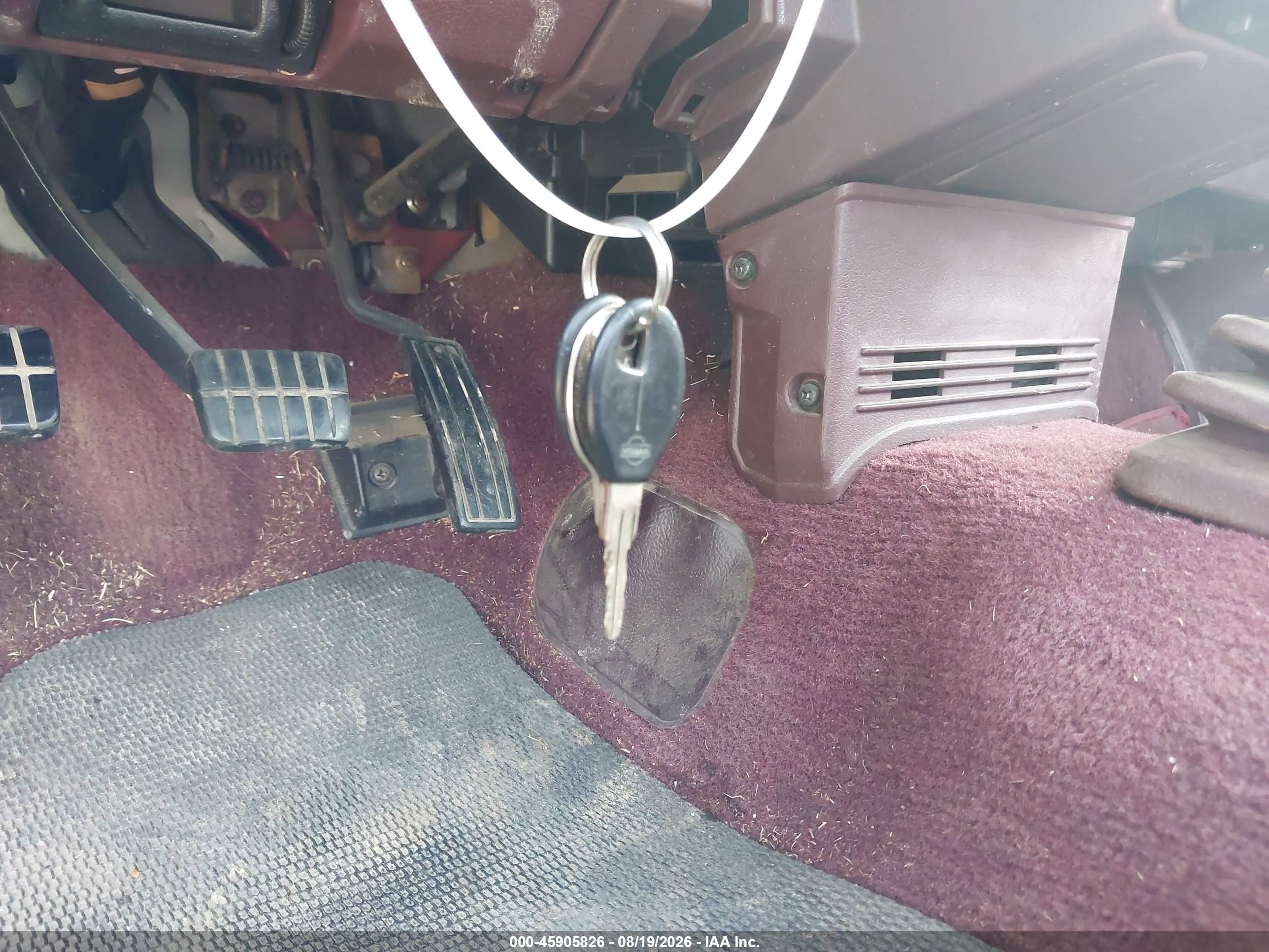 1991 Nissan Truck Short Wheelbase Burgundy vin: 1N6SD11S0MC416683