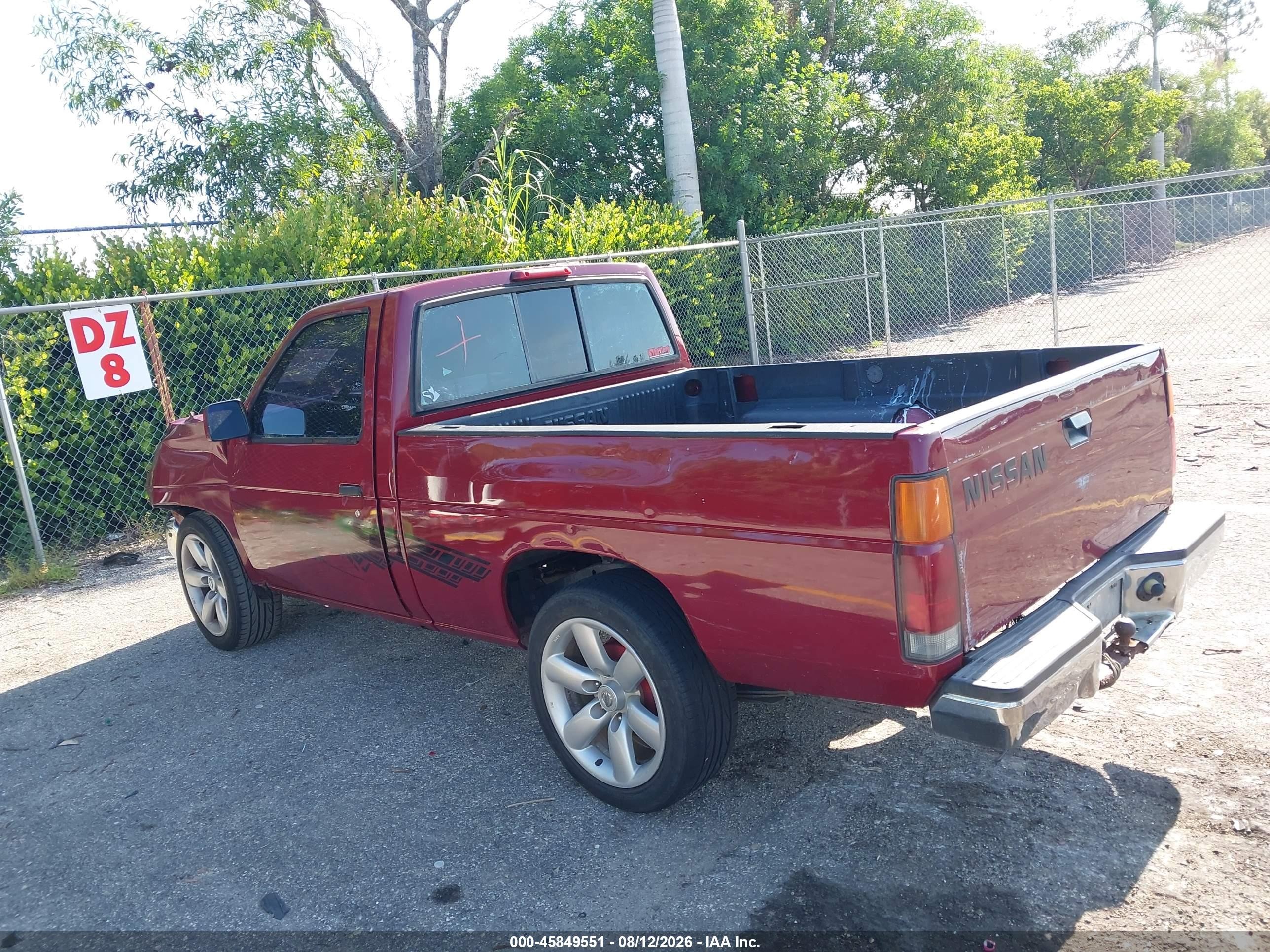1997 Nissan 4x2 Truck Xe Red vin: 1N6SD11S0VC356423
