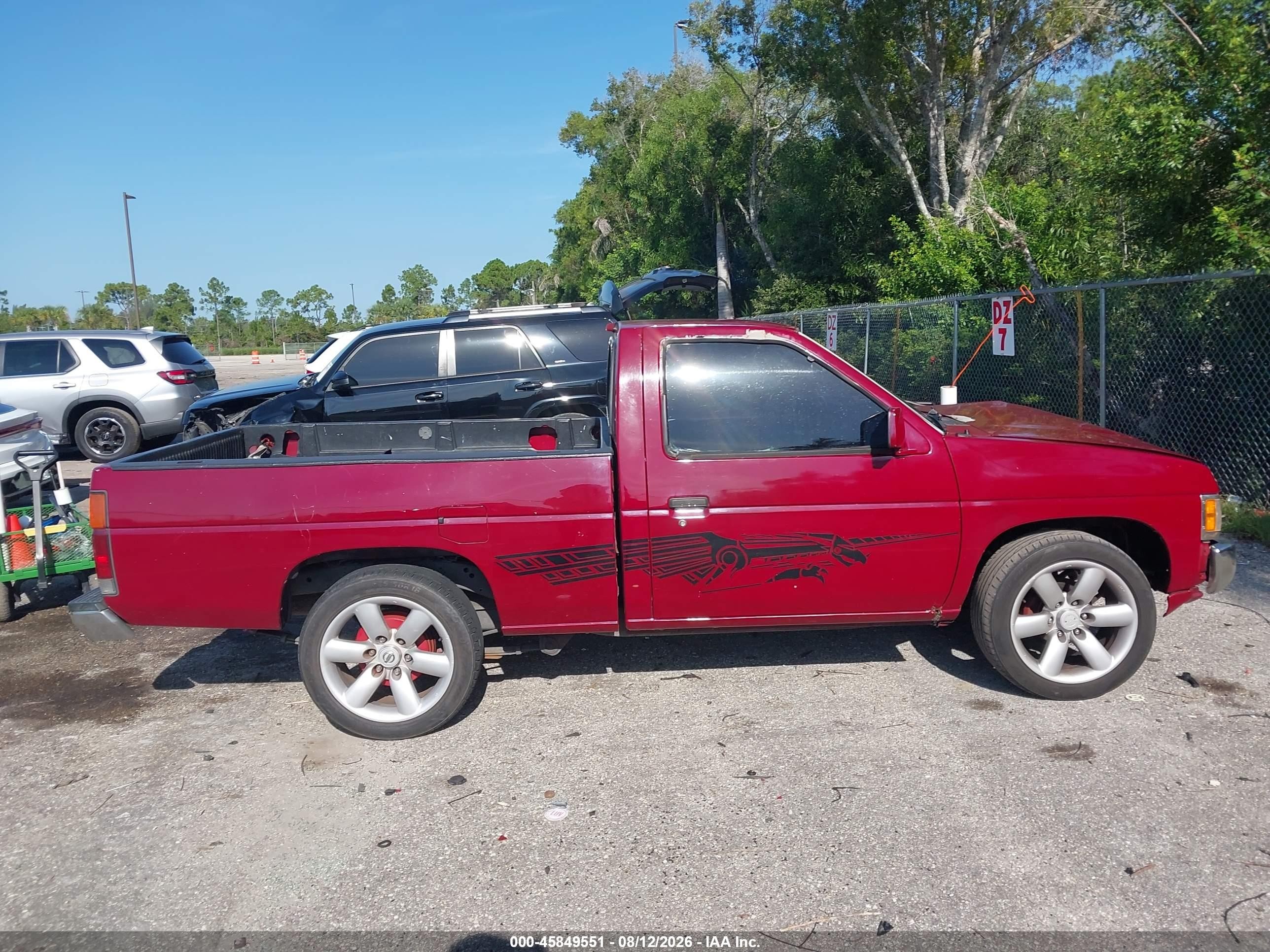 1997 Nissan 4x2 Truck Xe Red vin: 1N6SD11S0VC356423
