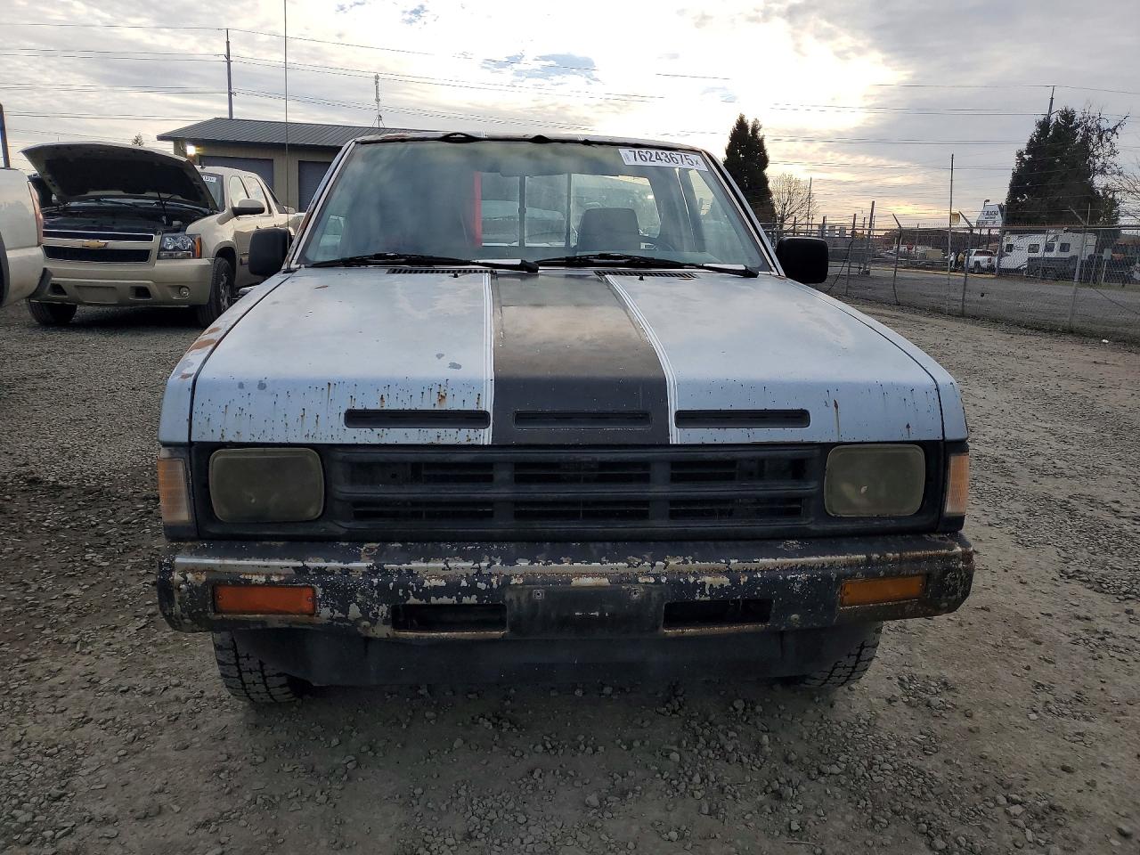 1991 Nissan Truck Short Wheelbase Silver vin: 1N6SD11S1MC367865