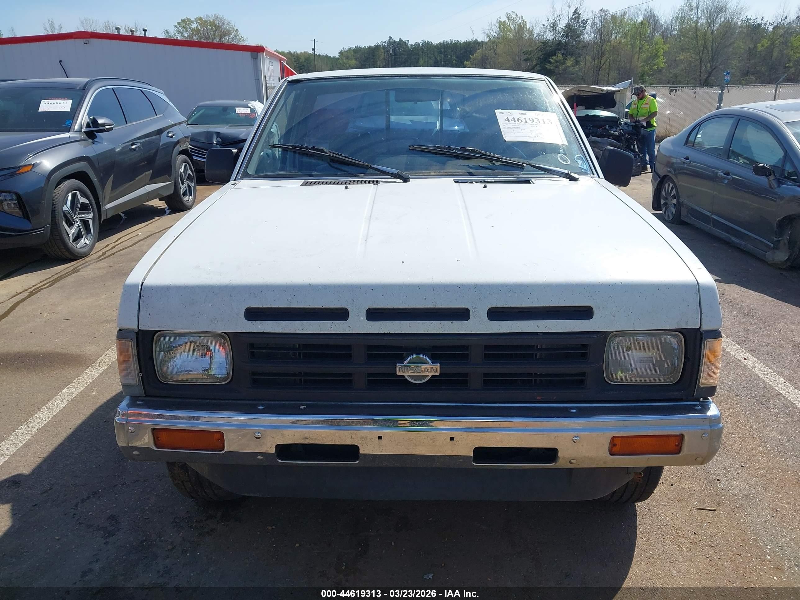 1991 Nissan Truck Short Wheelbase White vin: 1N6SD11S1MC388165
