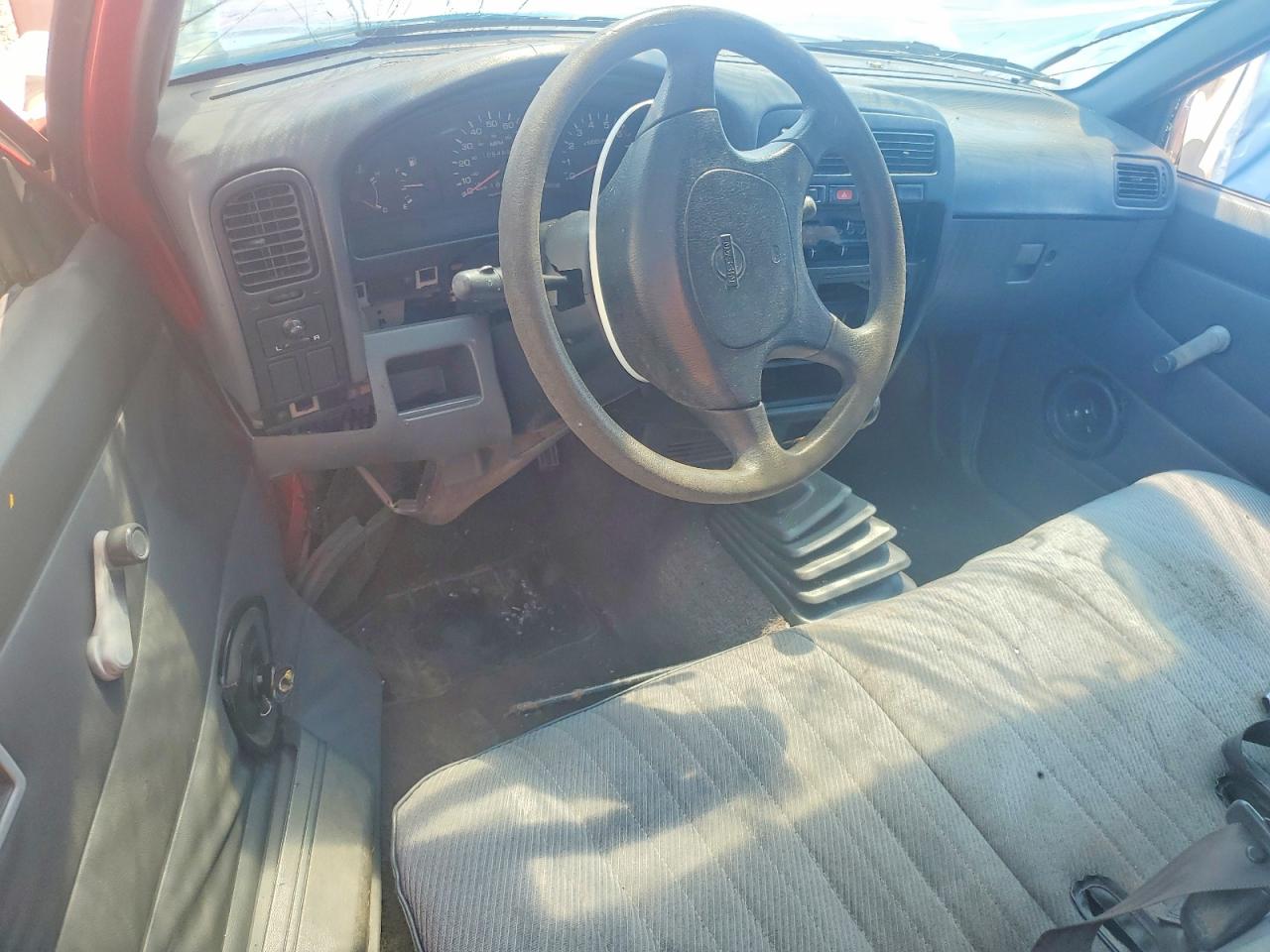 1995 Nissan Truck Base Red vin: 1N6SD11S1SC437832