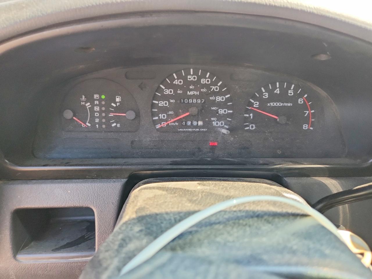 1995 Nissan Truck E/xe White vin: 1N6SD11S1SC467414