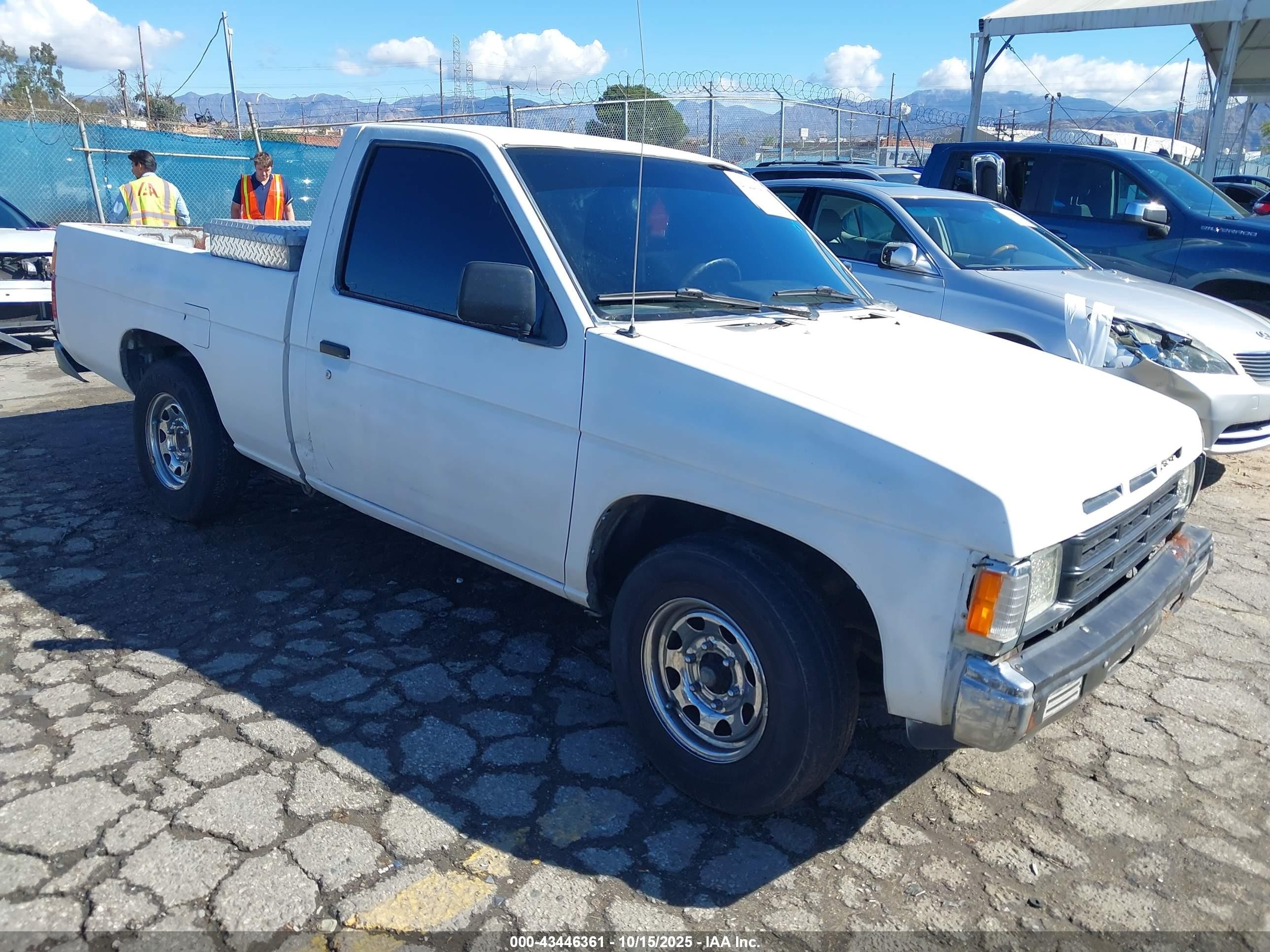 1991 Nissan Truck Short Wheelbase Белый vin: 1N6SD11S2MC357104