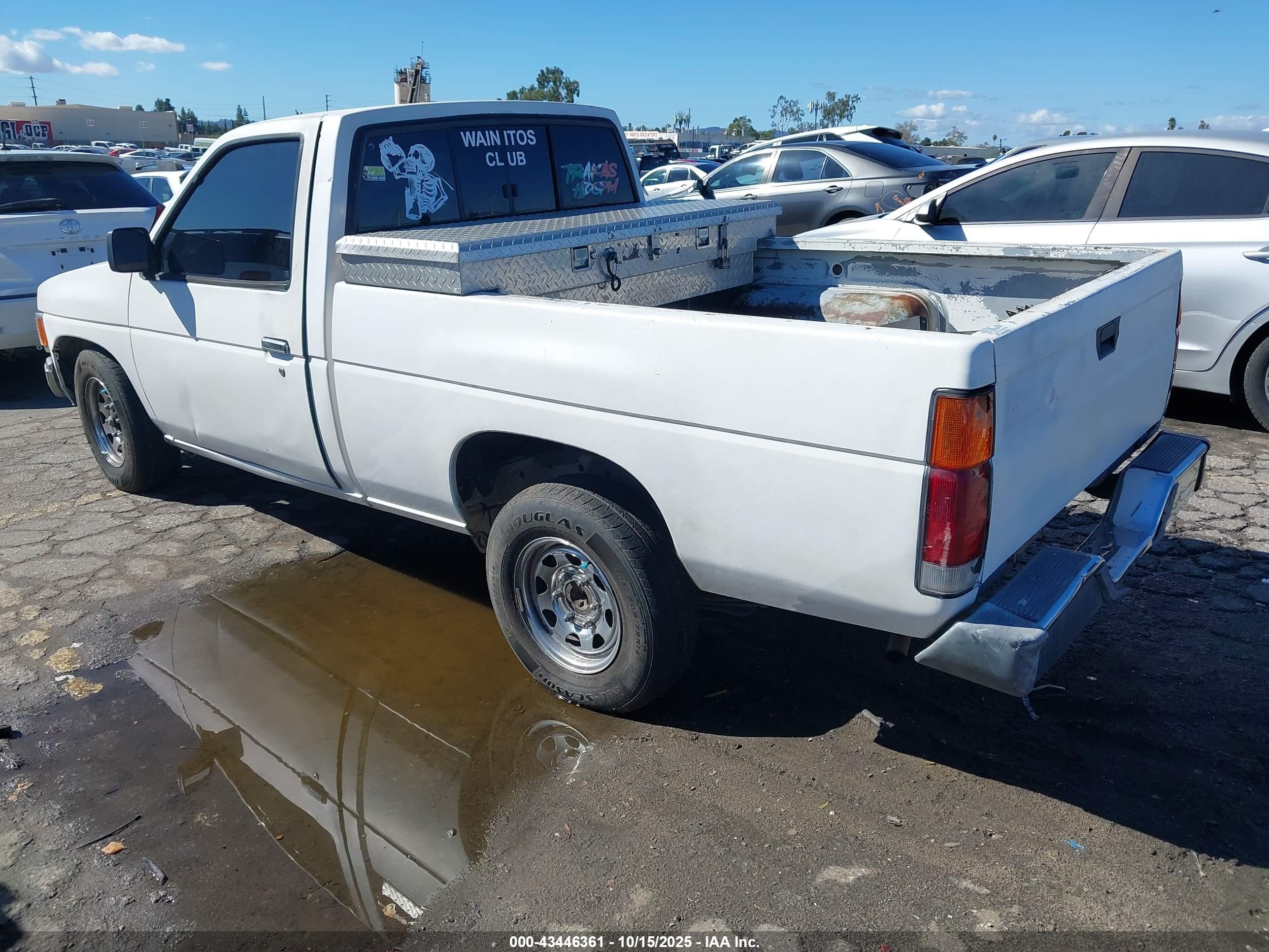 1991 Nissan Truck Short Wheelbase White vin: 1N6SD11S2MC357104