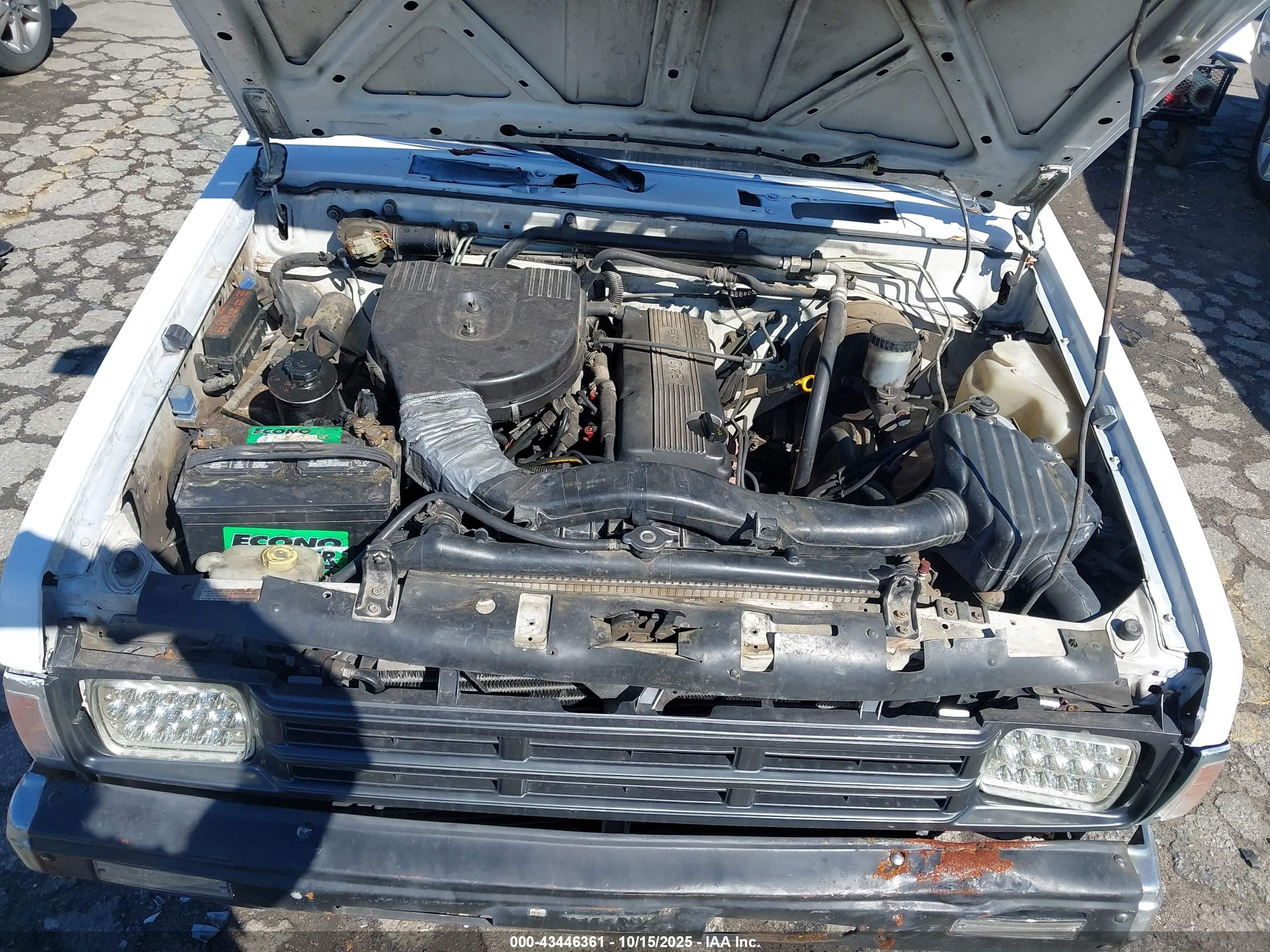 1991 Nissan Truck Short Wheelbase White vin: 1N6SD11S2MC357104
