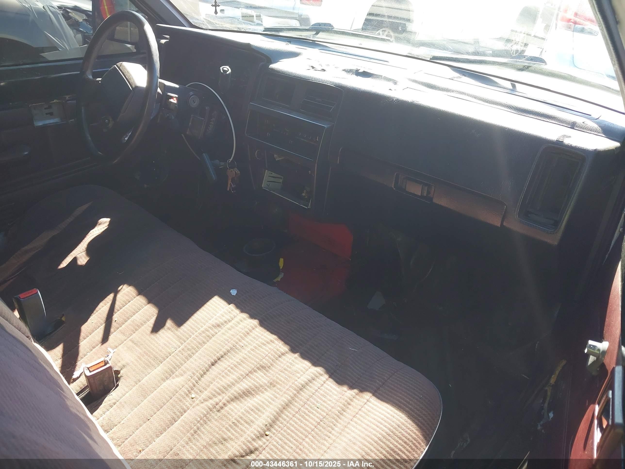 1991 Nissan Truck Short Wheelbase White vin: 1N6SD11S2MC357104