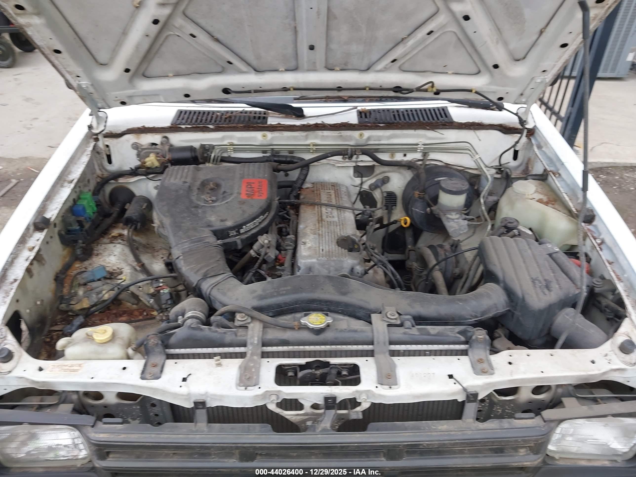 1991 Nissan Truck Short Wheelbase White vin: 1N6SD11S2MC402297