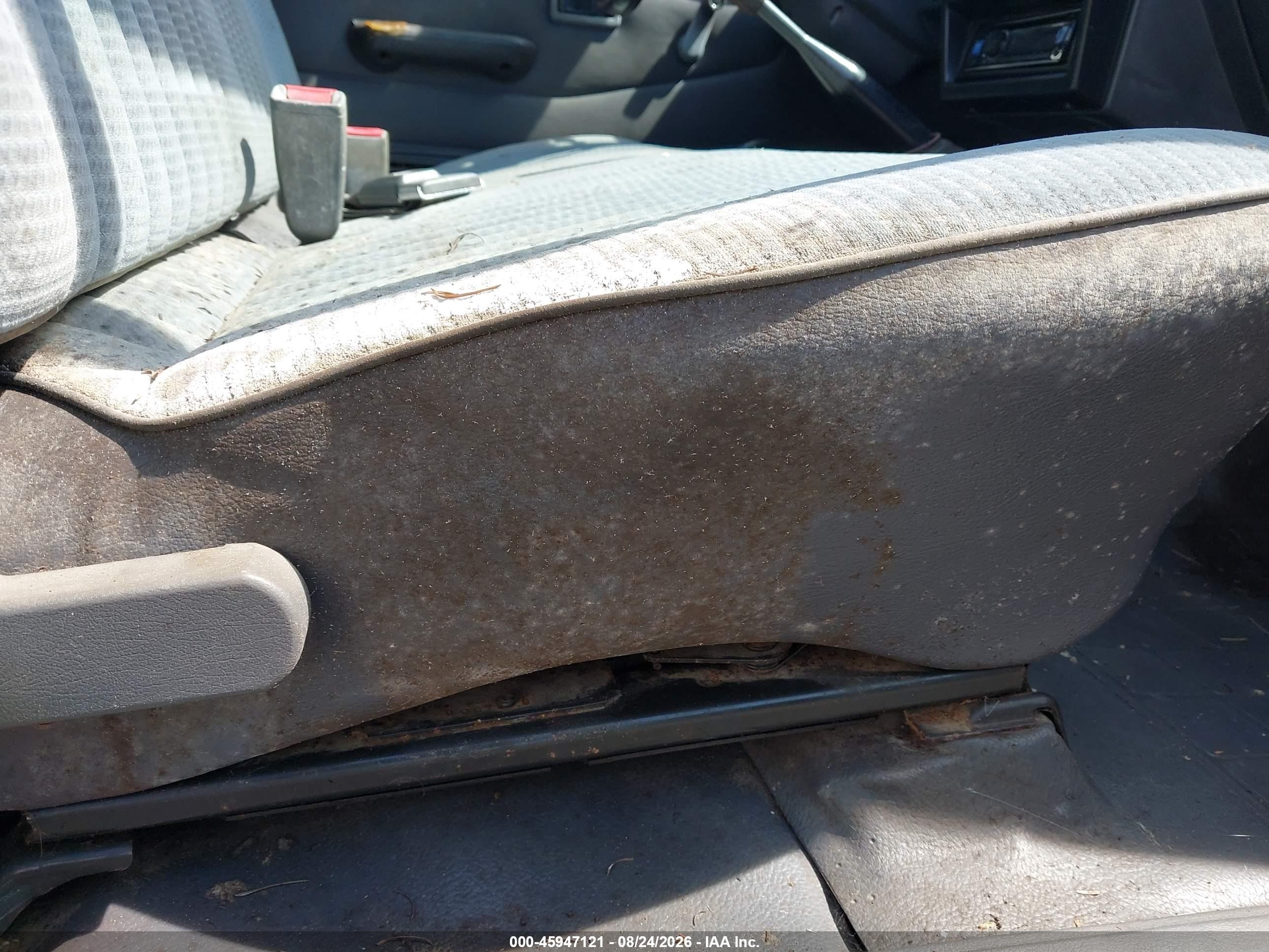 1993 Nissan Truck Short Wheelbase Gray vin: 1N6SD11S2PC396859