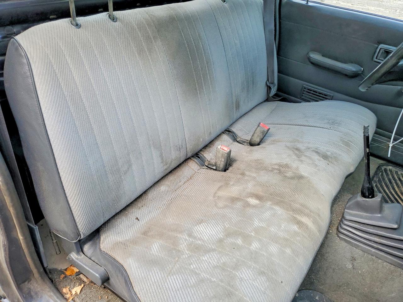 1995 Nissan Truck Base Серый vin: 1N6SD11S2SC417069