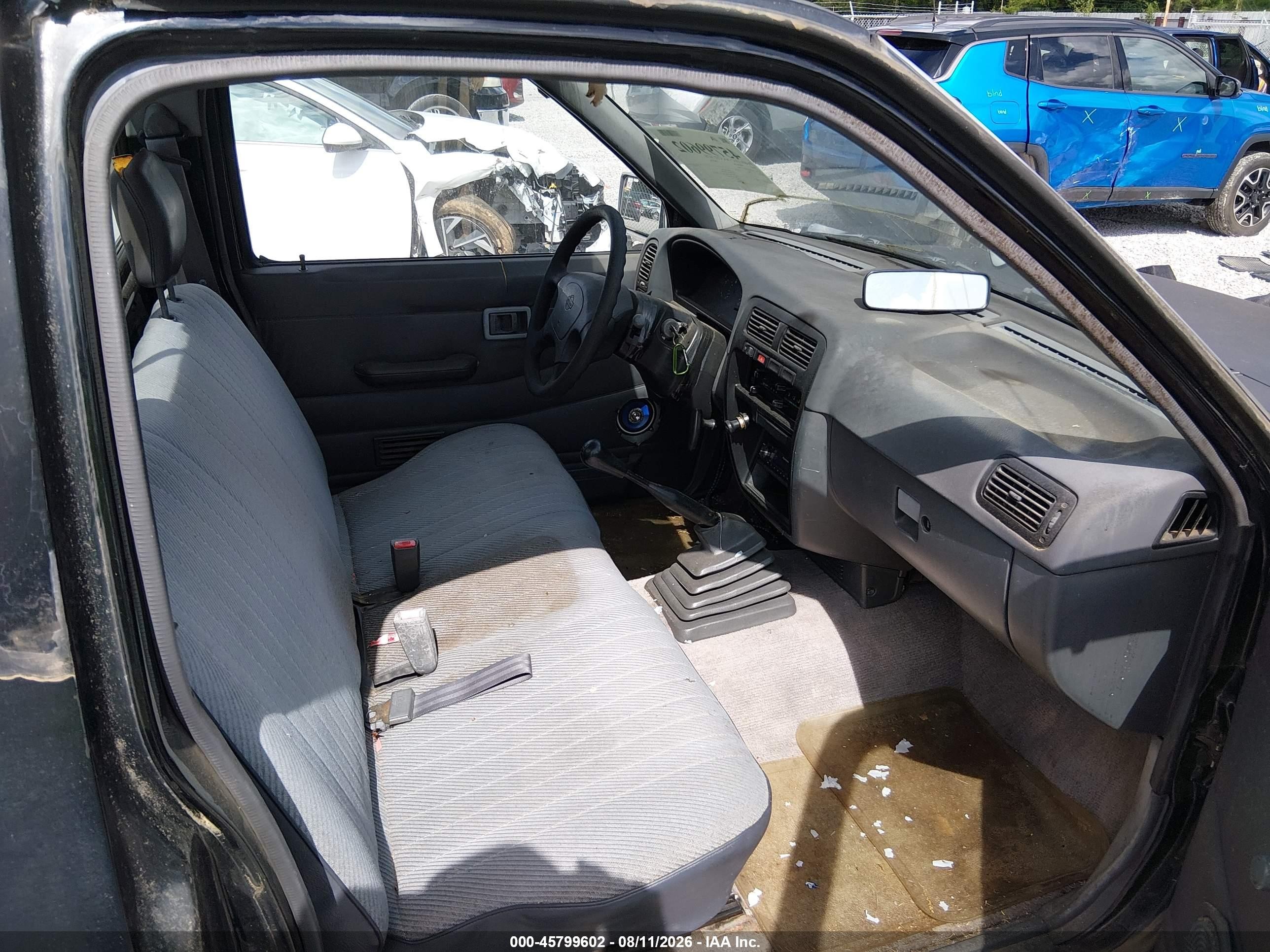 1995 Nissan Truck E/xe Black vin: 1N6SD11S2SC428086