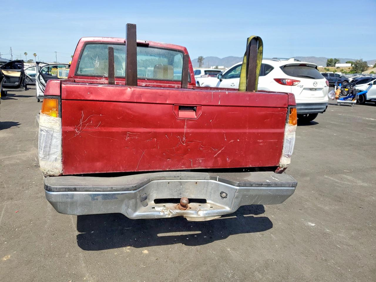 1996 Nissan Truck Base Red vin: 1N6SD11S2TC317281