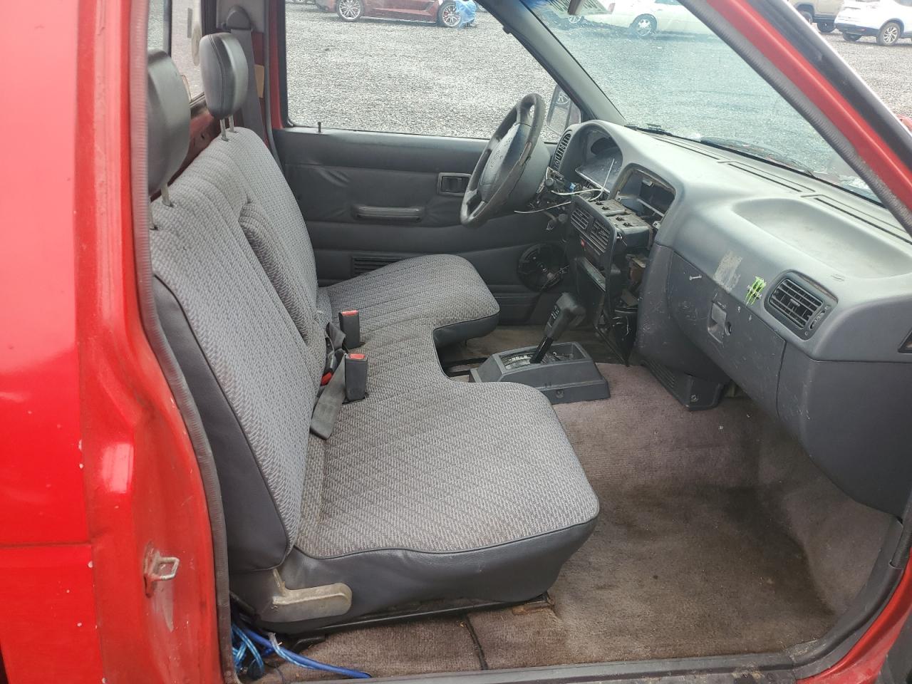1996 Nissan Truck Base Красный vin: 1N6SD11S2TC342813