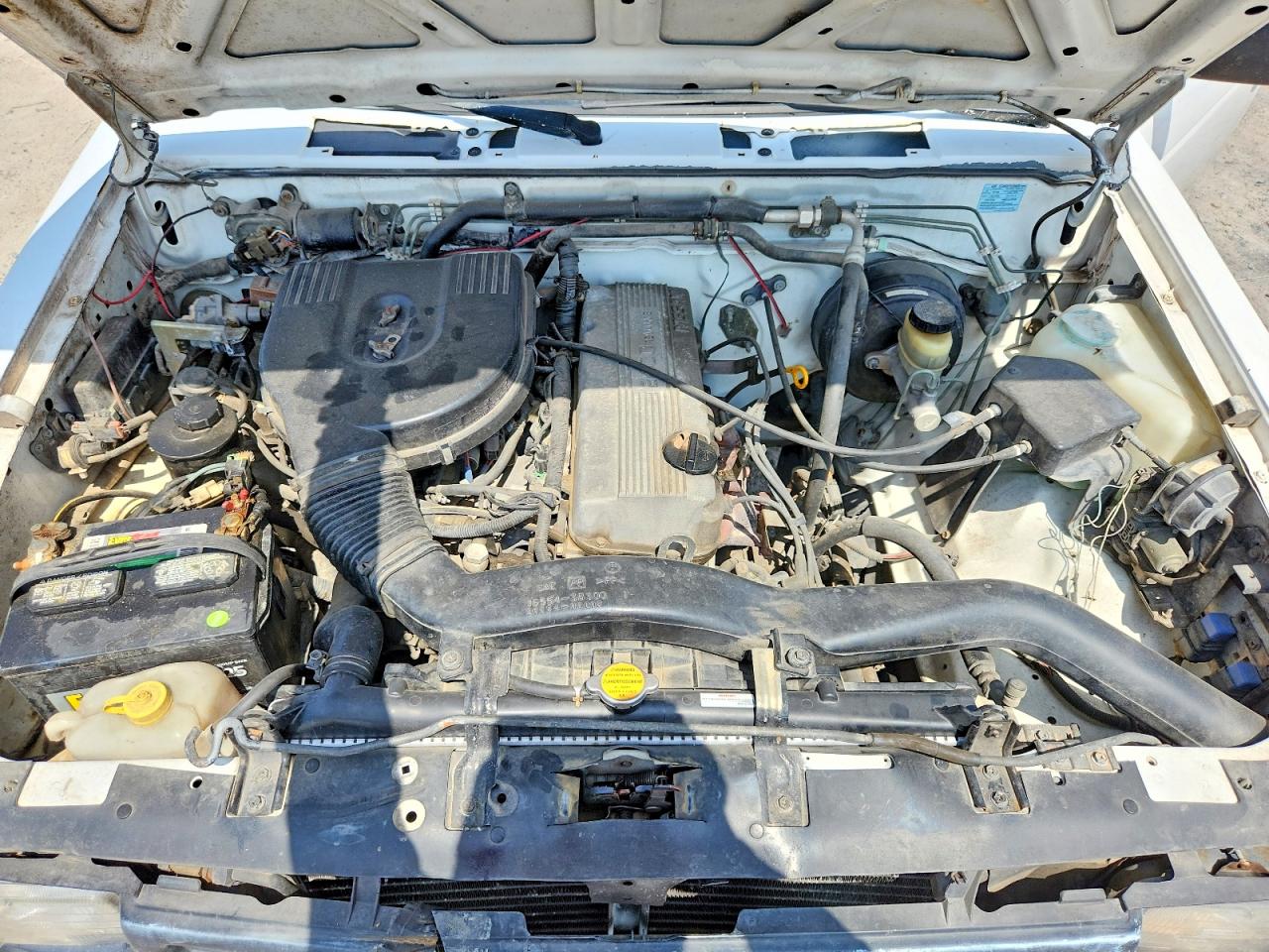 1996 Nissan Truck Base White vin: 1N6SD11S2TC382115