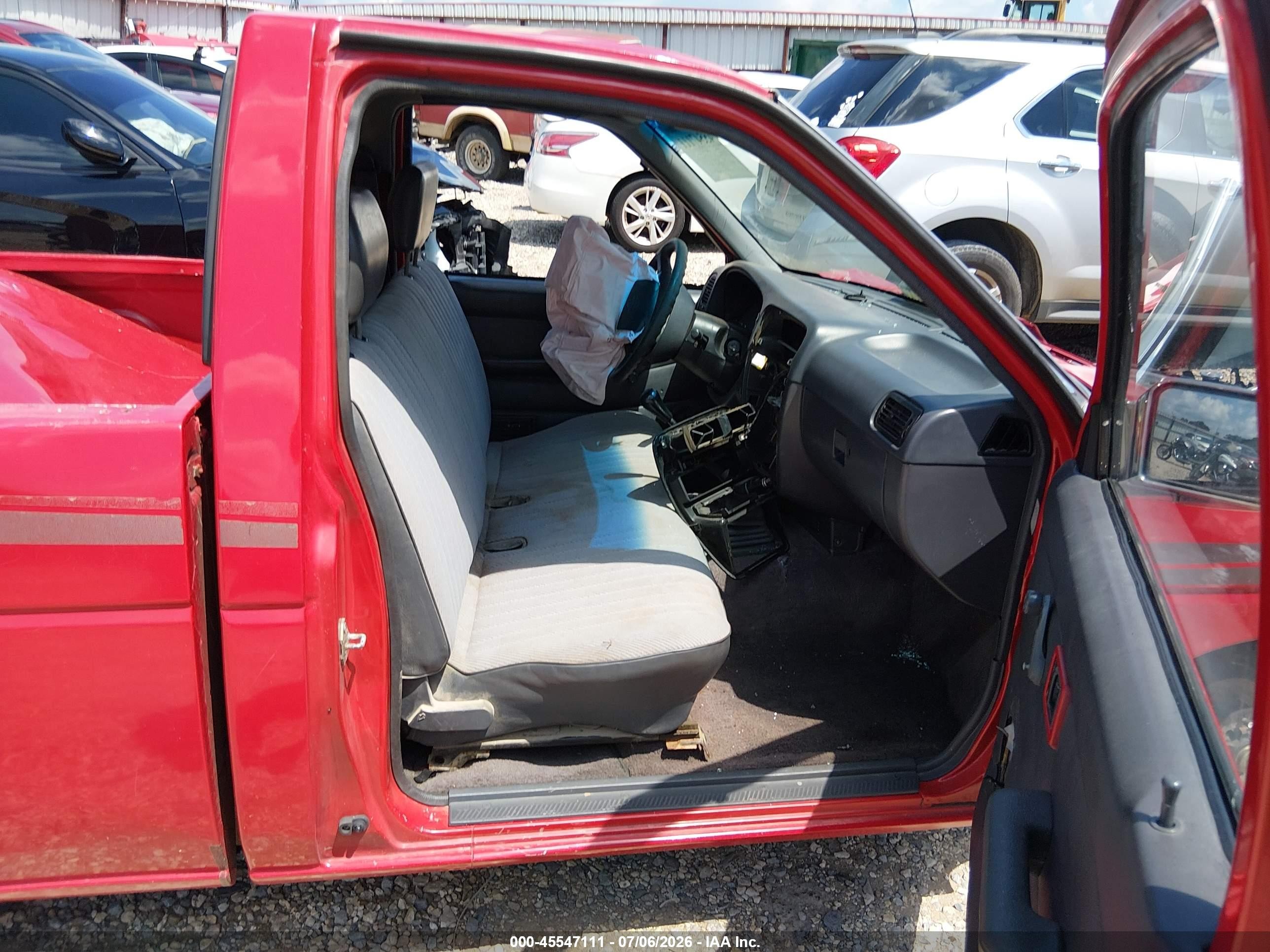 1997 Nissan 4x2 Truck Xe Red vin: 1N6SD11S2VC351479