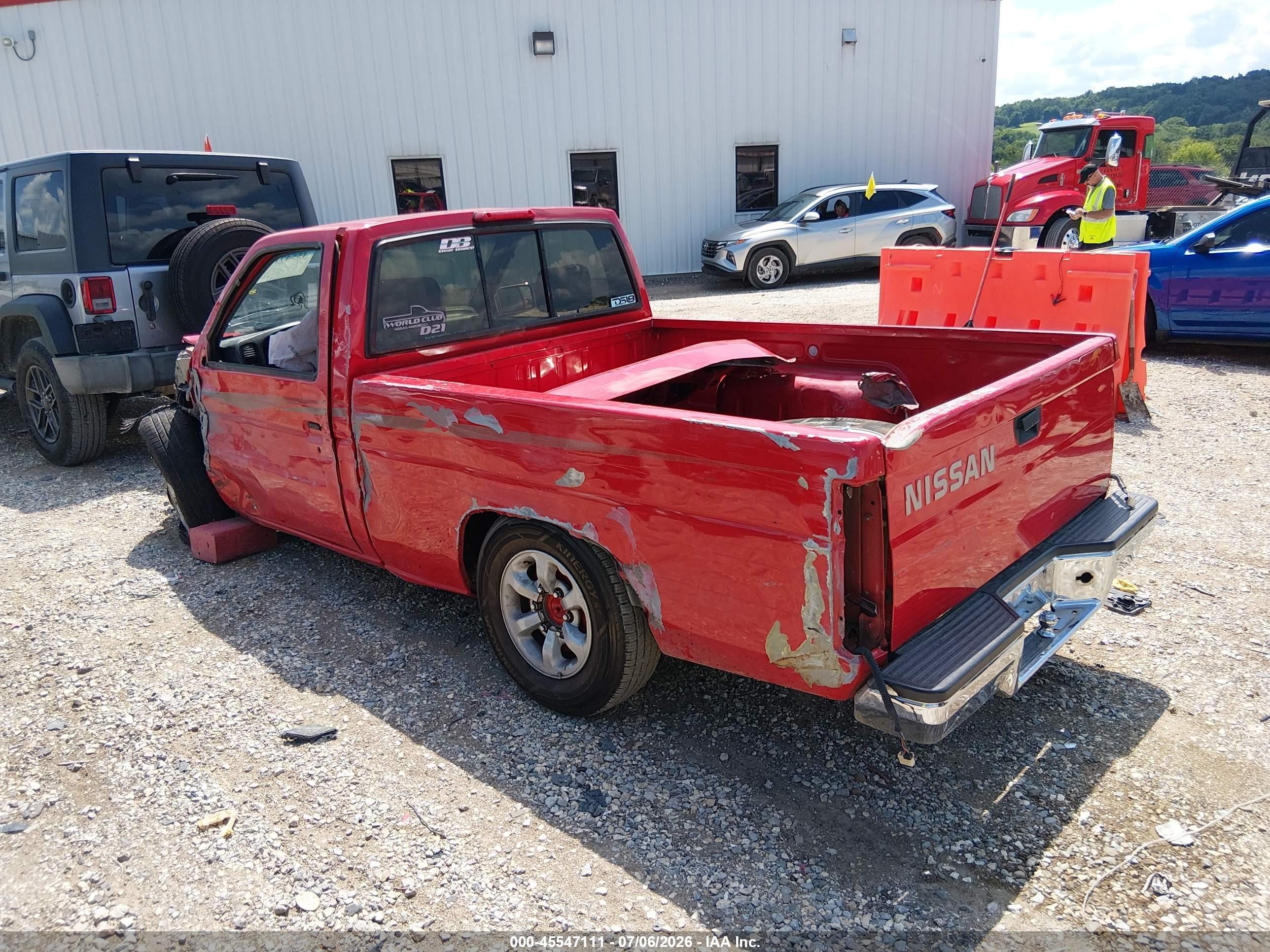 1997 Nissan 4x2 Truck Xe Red vin: 1N6SD11S2VC351479