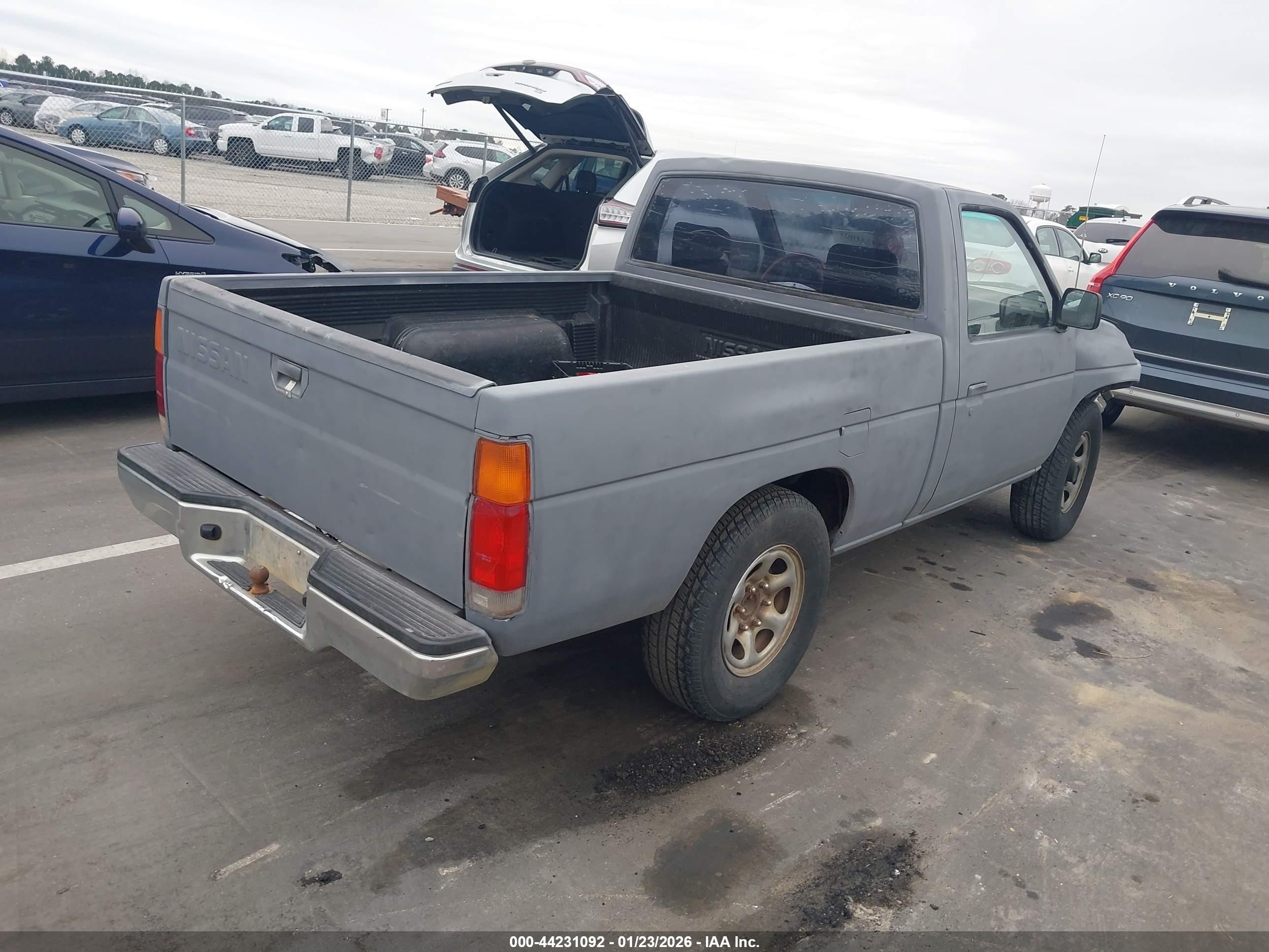 1990 Nissan D21 Short Bed Gray vin: 1N6SD11S4LC349827