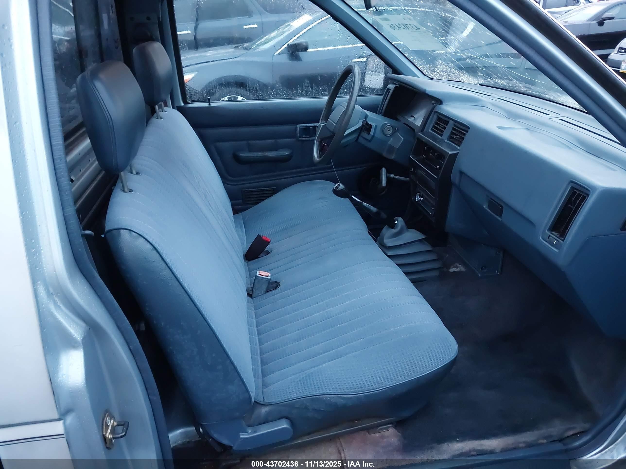 1991 Nissan Truck Short Wheelbase Light Blue vin: 1N6SD11S4MC327229