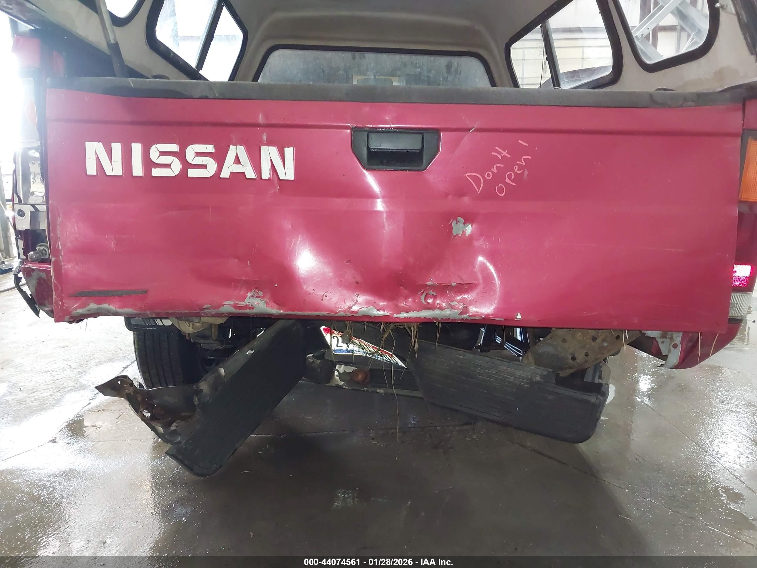 1993 Nissan Truck Short Wheelbase Красный vin: 1N6SD11S4PC368318
