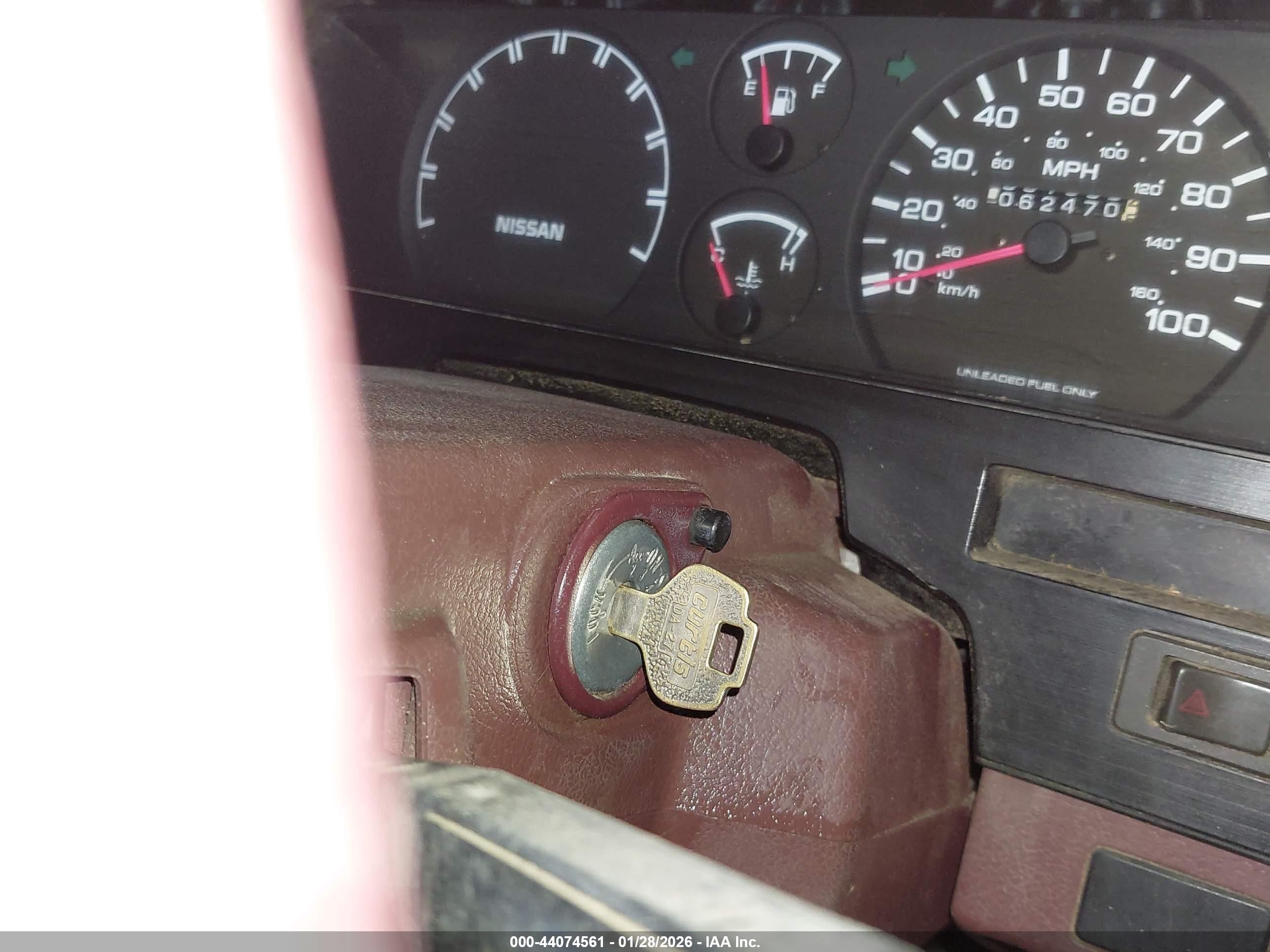 1993 Nissan Truck Short Wheelbase Красный vin: 1N6SD11S4PC368318