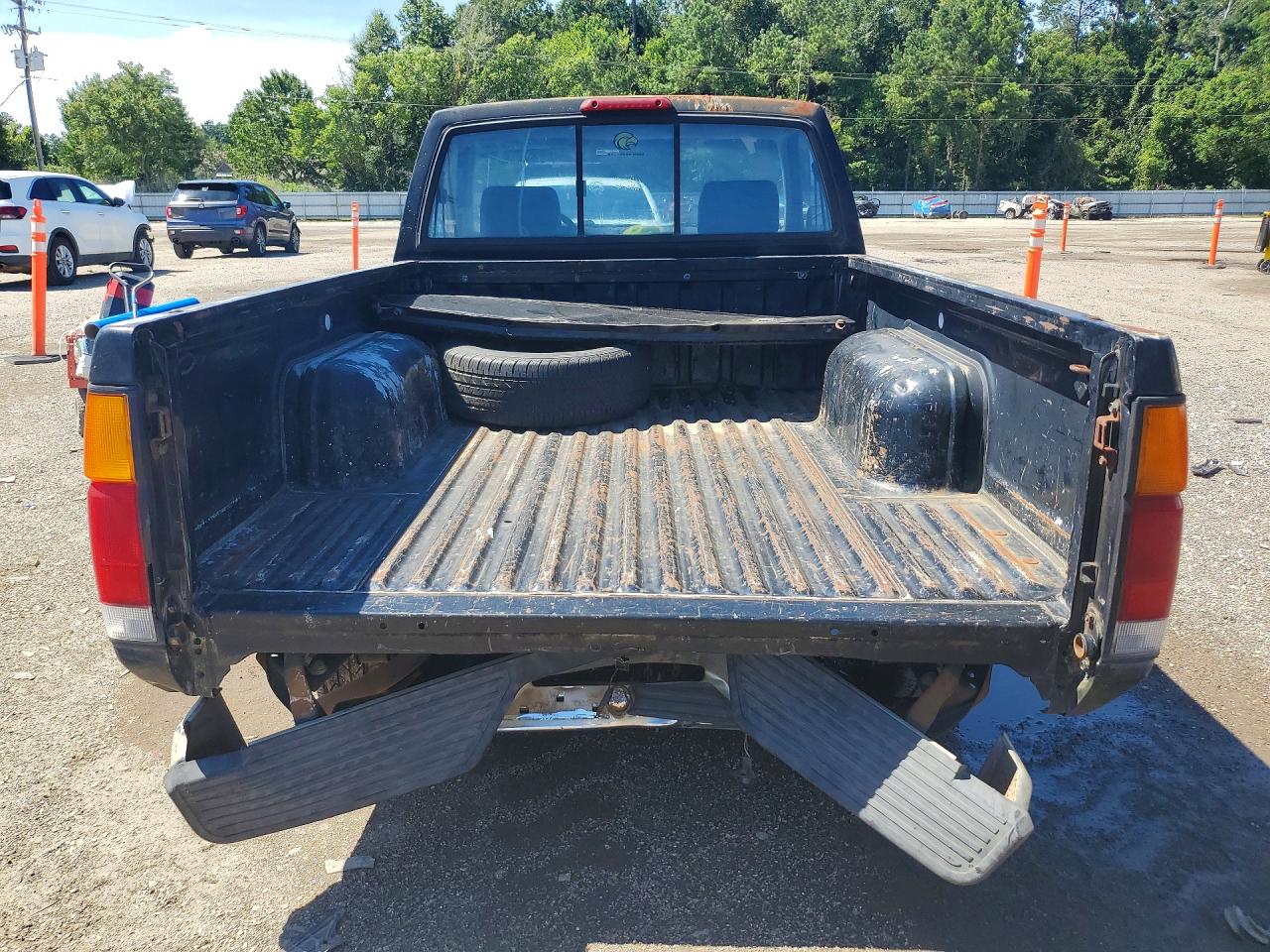 1996 Nissan Truck Base Black vin: 1N6SD11S4TC386151