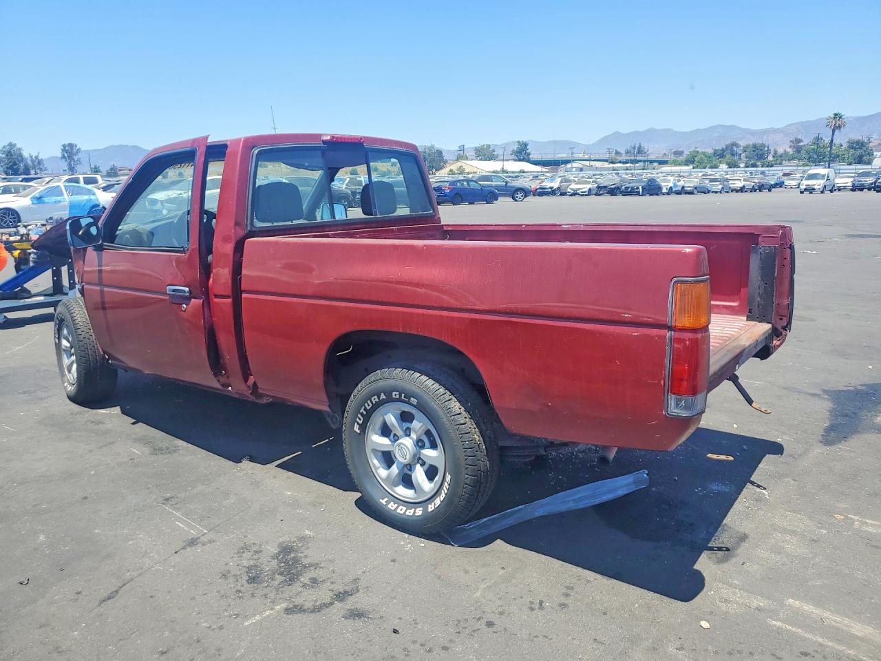 1996 Nissan Truck Base Red vin: 1N6SD11S4TC389860