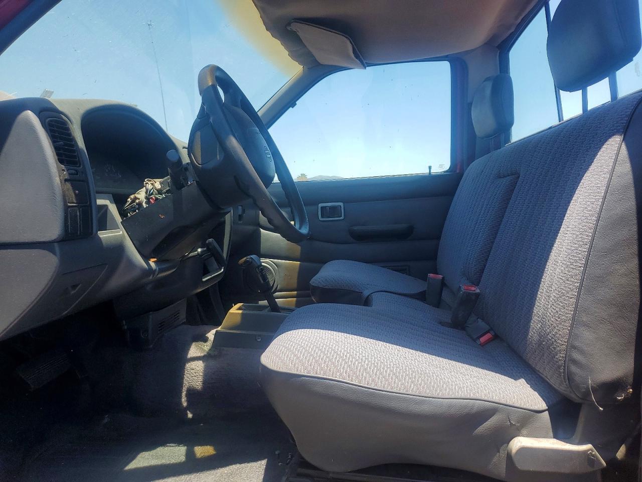 1996 Nissan Truck Base Red vin: 1N6SD11S4TC389860
