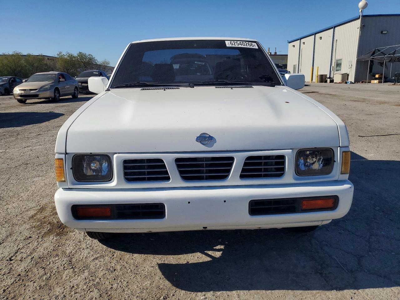 1997 Nissan Truck Base White vin: 1N6SD11S4VC416509