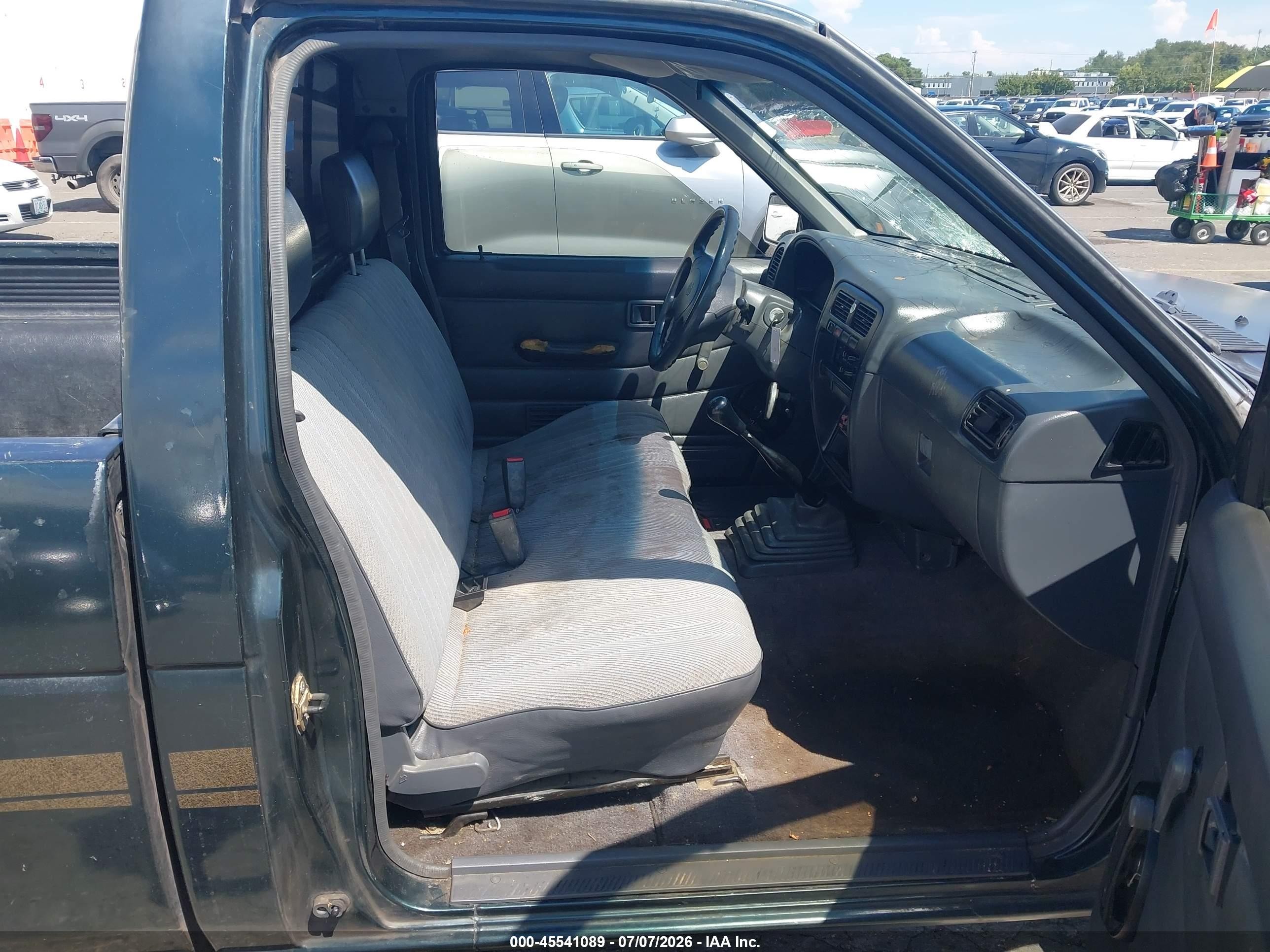 1994 Nissan Truck Xe Черный vin: 1N6SD11S5RC385924