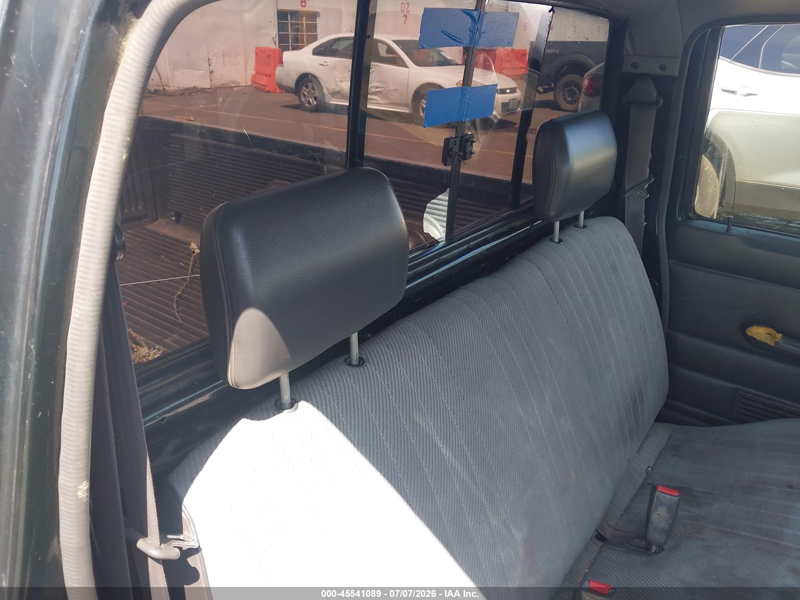 1994 Nissan Truck Xe Черный vin: 1N6SD11S5RC385924