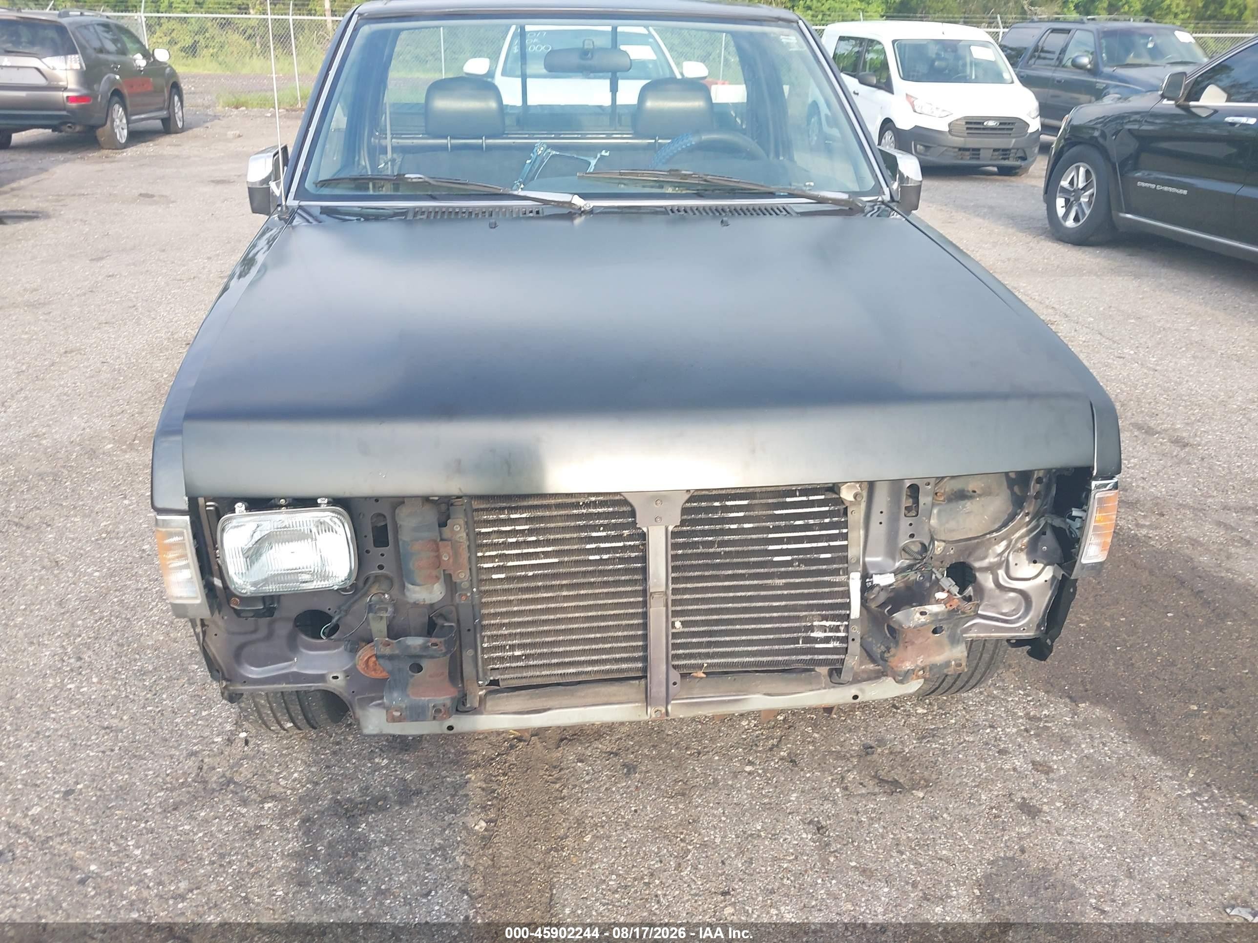 1995 Nissan Truck E/xe Black vin: 1N6SD11S5SC313286