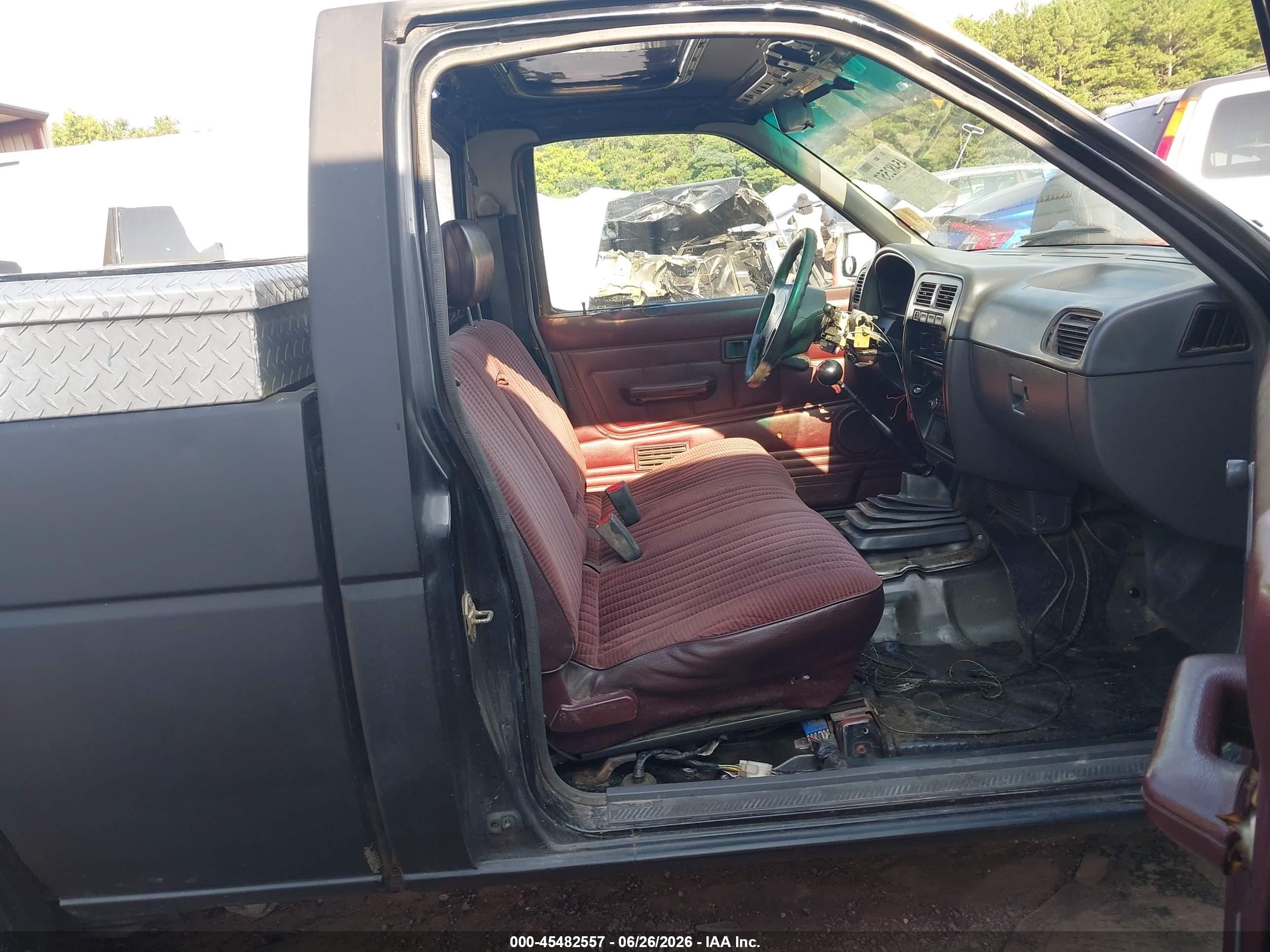 1995 Nissan Truck E/xe Черный vin: 1N6SD11S5SC422878
