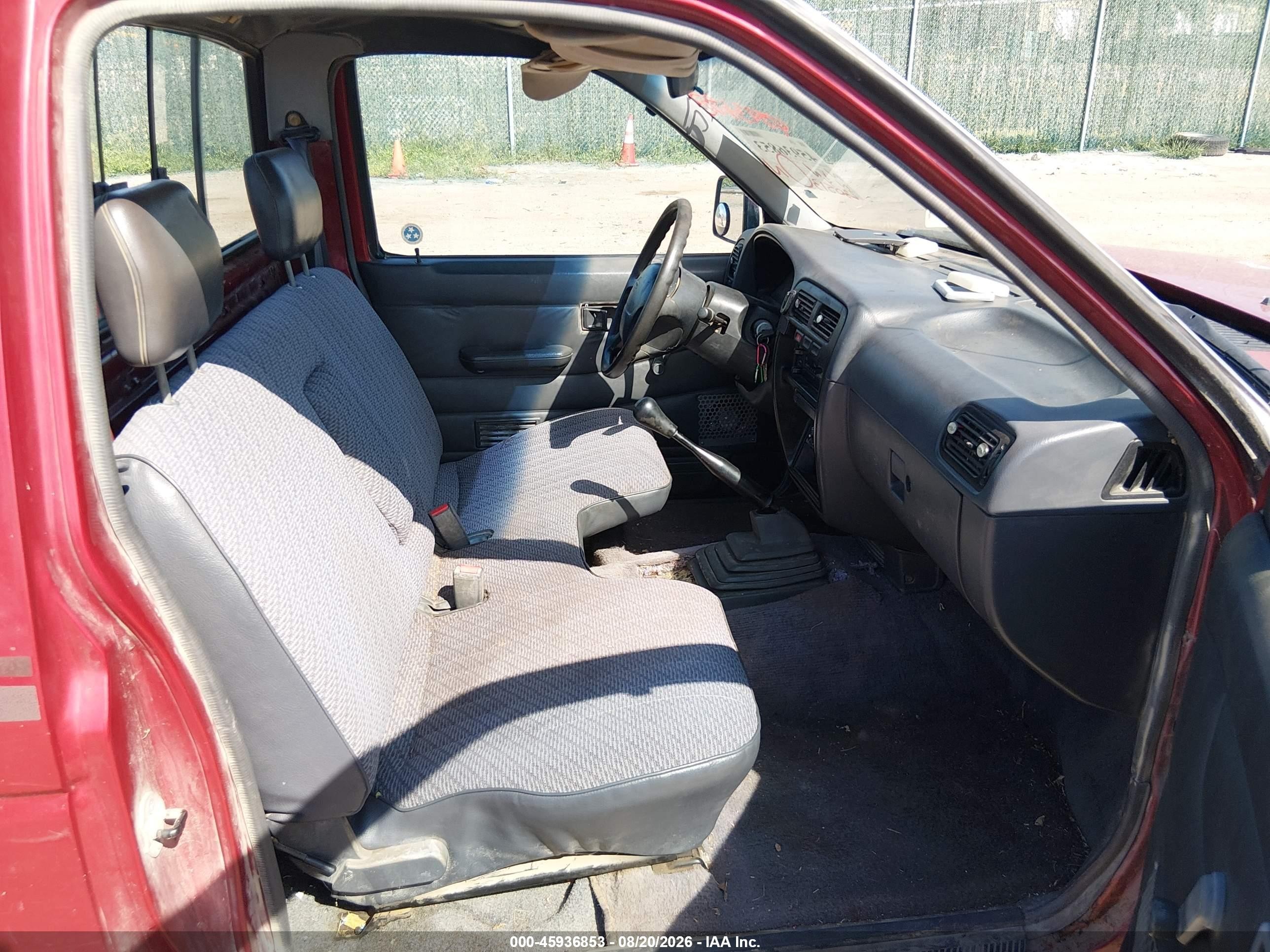 1997 Nissan 4x2 Truck Xe Red vin: 1N6SD11S5VC400772