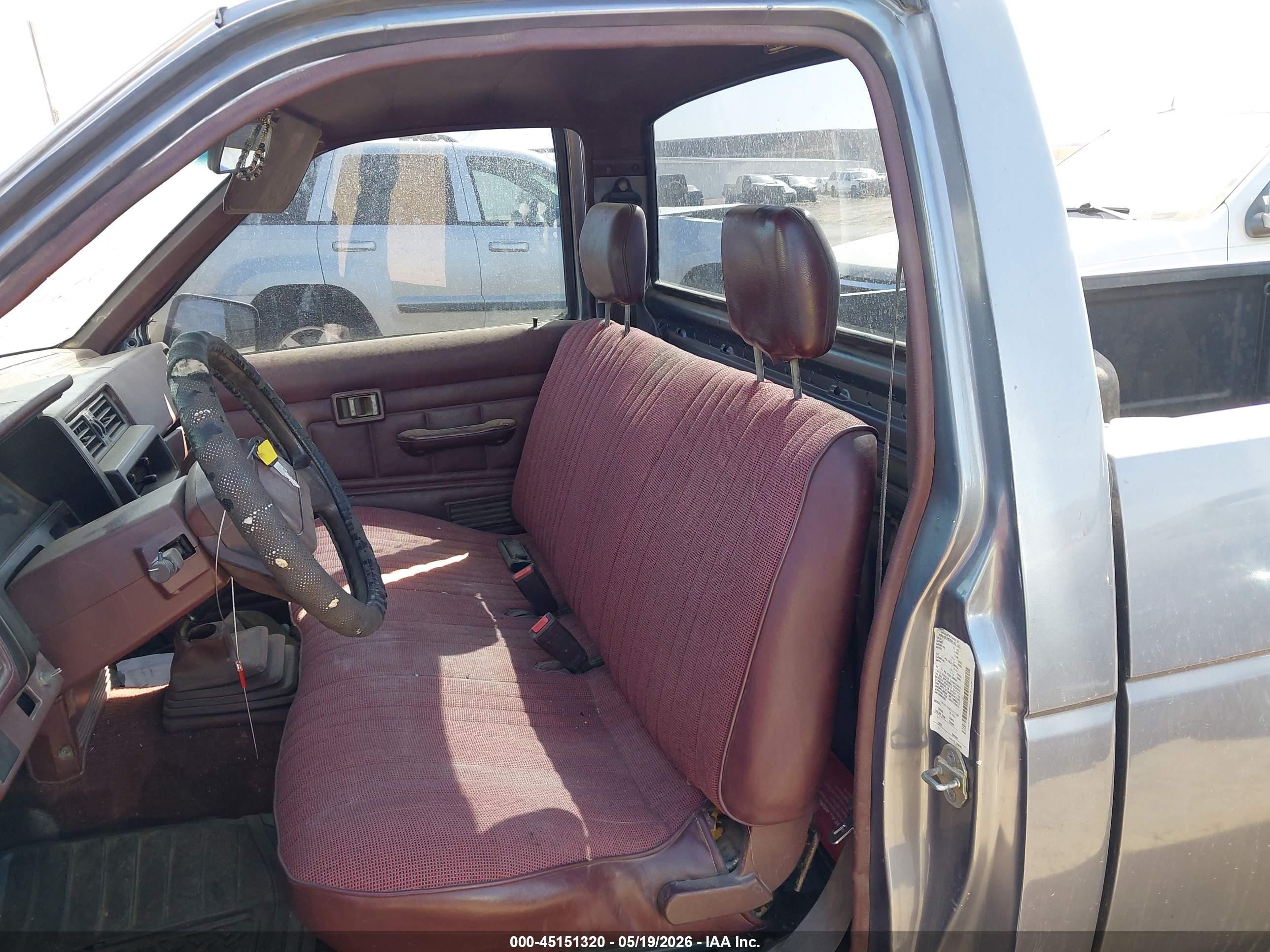 1990 Nissan D21 Short Bed Темно-бордовый vin: 1N6SD11S6LC323309