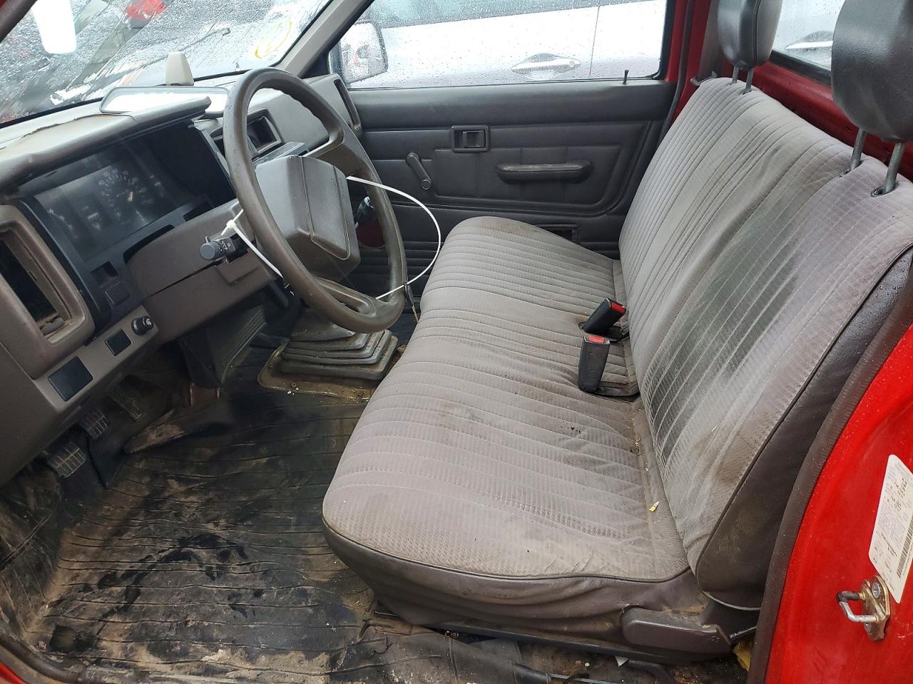 1990 Nissan D21 Short Bed Red vin: 1N6SD11S6LC396924
