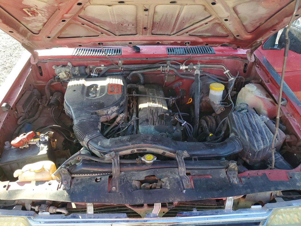 1990 Nissan D21 Short Bed Red vin: 1N6SD11S6LC396924
